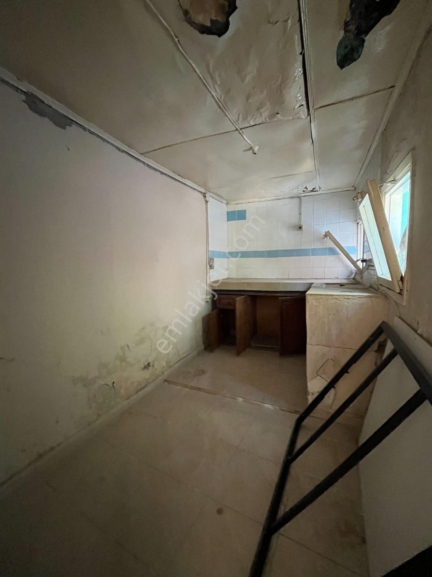 Gümüşpala Merkez'de Yatırımlık 200 M2 Satılık Müstakil Ev - Görsel 15