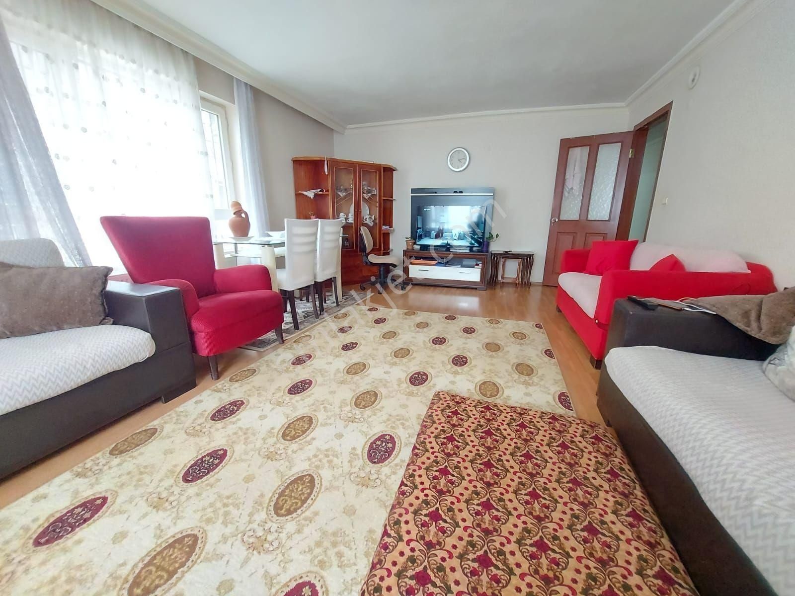 Fırsat_piyade-istasyon Cadde Yanı_1.kat 3+1_geniş Teraslı Balkon