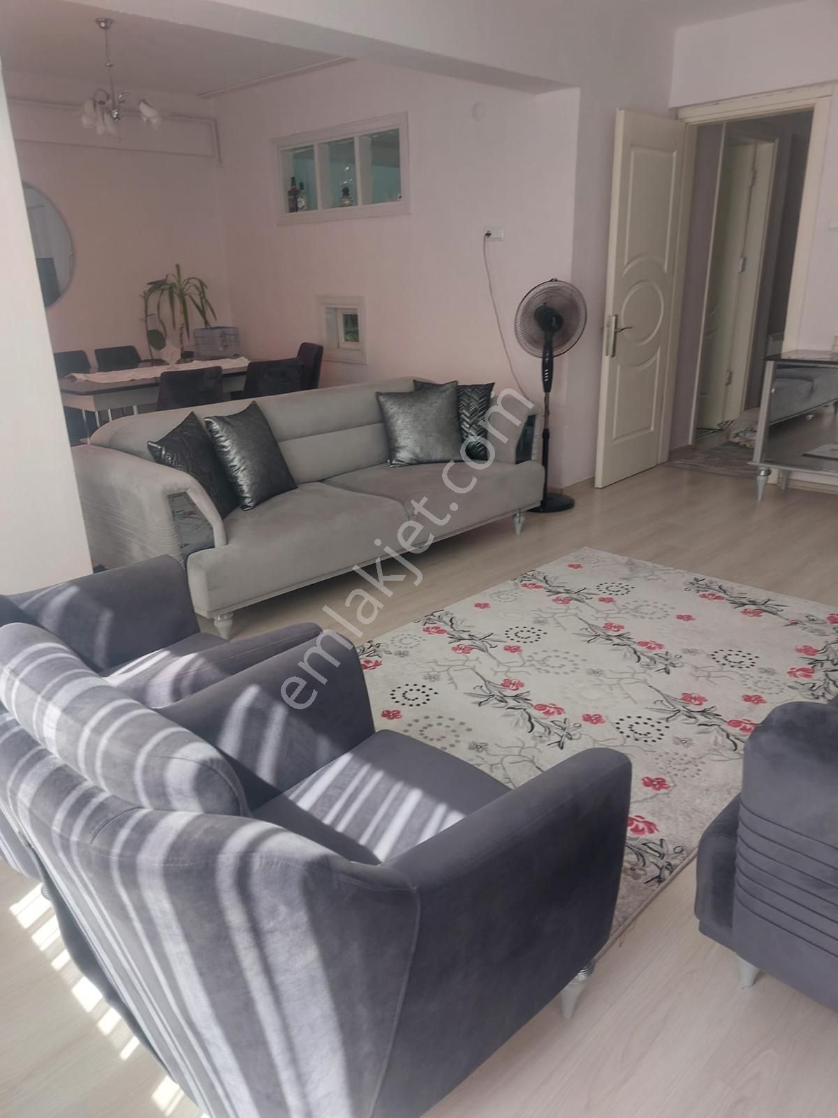 Zafer Mh. Ege Et Karşında Satılık 2+1 Daire