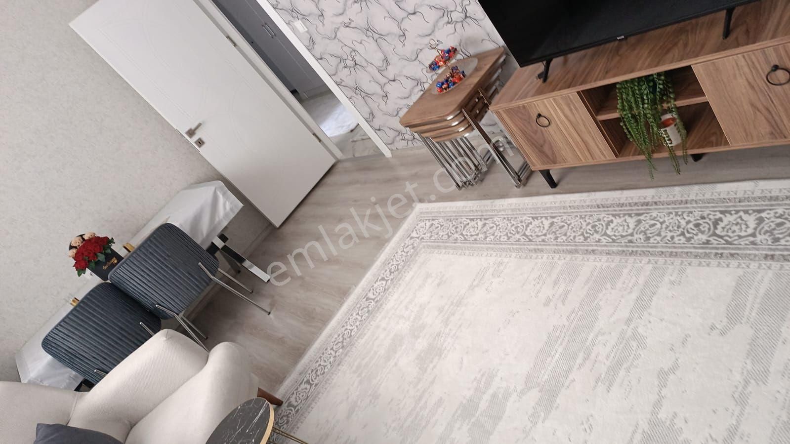 Premar Dan Dönümlü De Satilik 2+1 Genis Ferah Daire