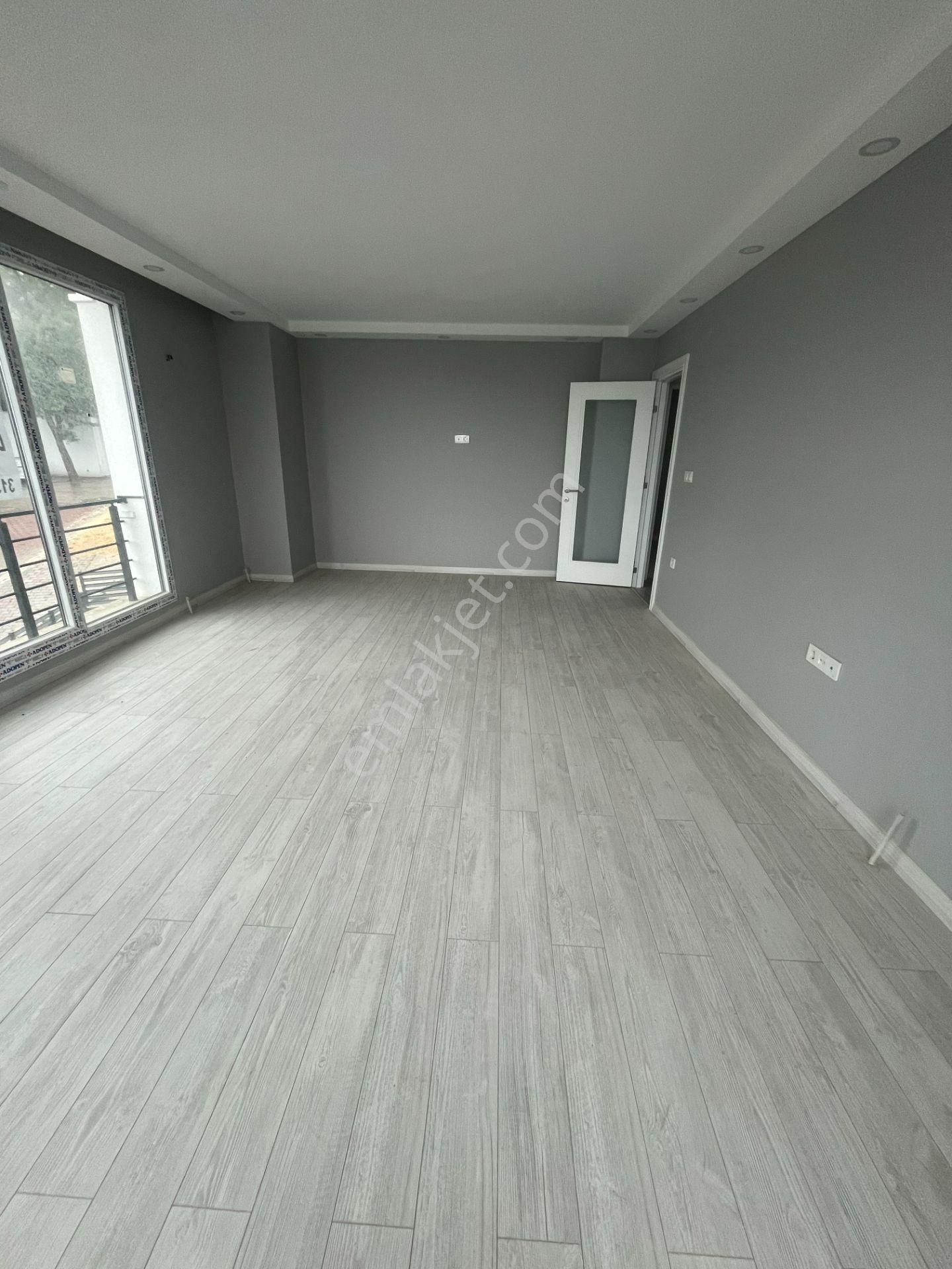 Büyükçekmece Fatih Mah Ultra Lüx Sitede Deniz Manzaralı Sıfır 3+1 Satılık Daire - Görsel 3