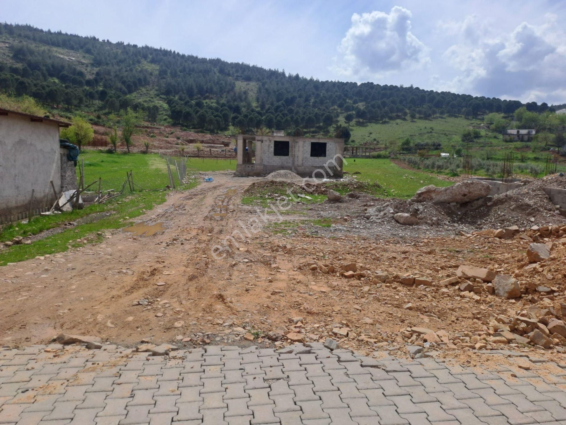 Coldwell Banker' Dan Altınova Da Satılık Arsa - Görsel 17