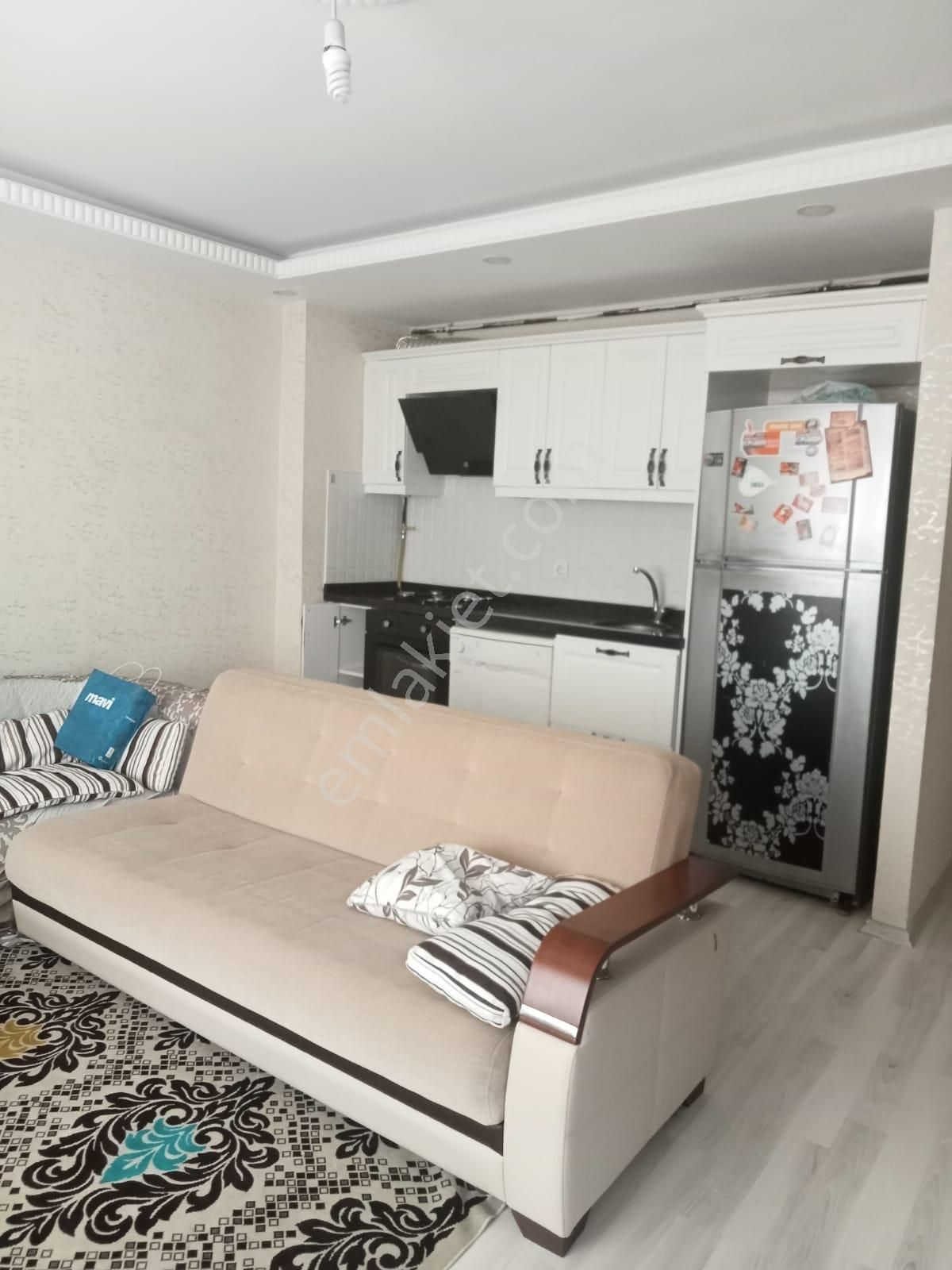 Çalışkan Gyo Dan Arnavutköy Merkezde Eşyalı 1+1 Kiralık Daire