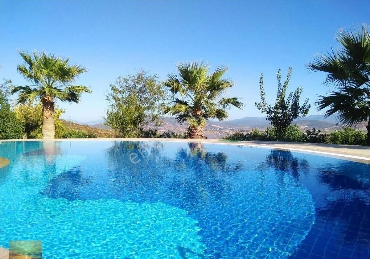 Büyük Köşe Bahçeli Satılık Ev Kumsal Yakın Sitede Plaj İmkanlı - Görsel 22