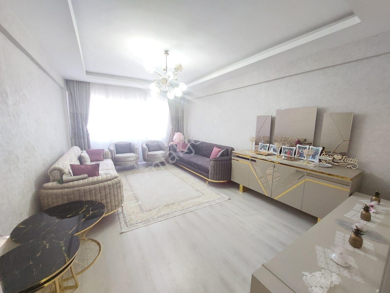 İbnisina Mah De Satlık 2.5+1 Daire