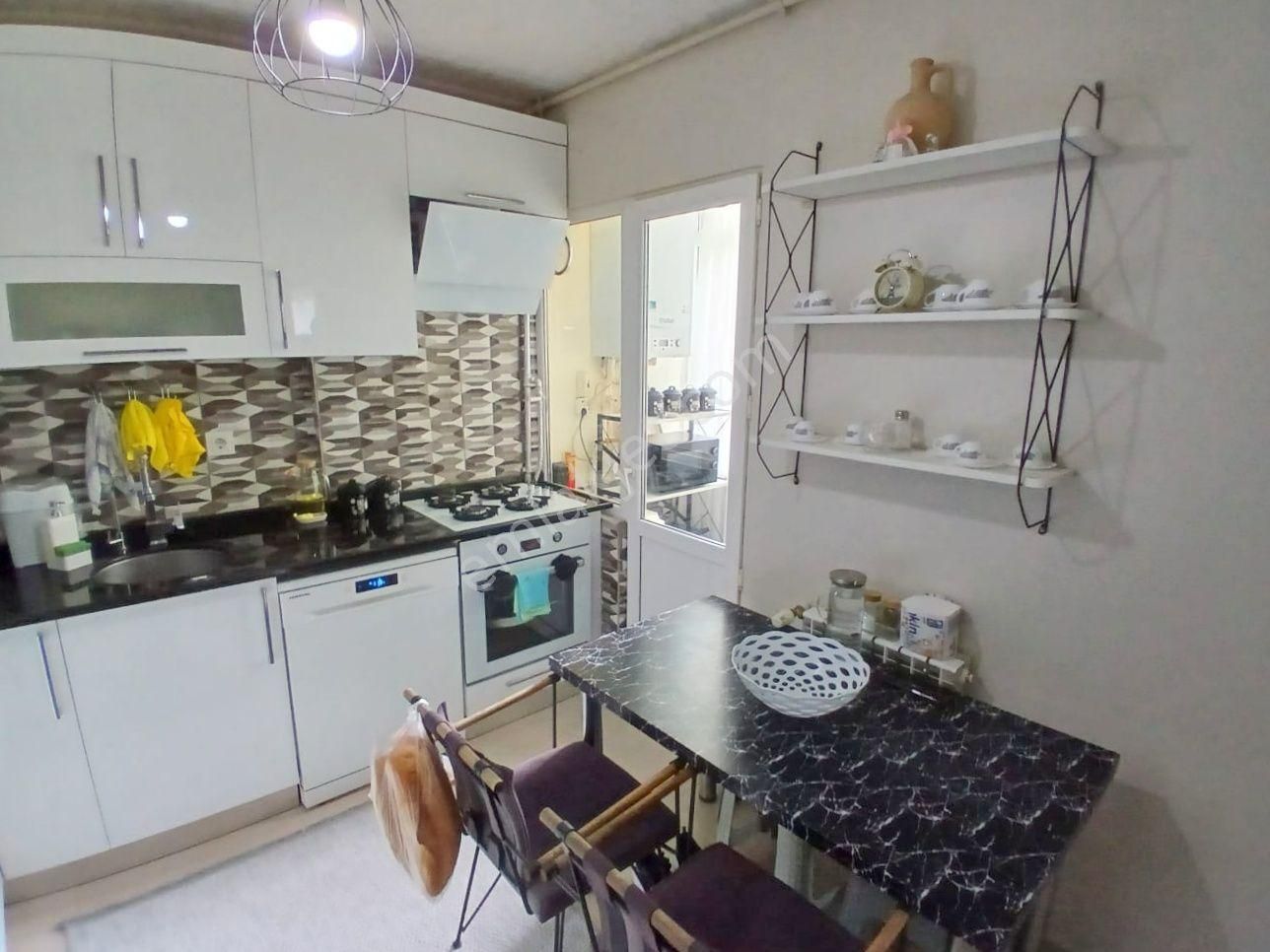 Mertcan'dan Yenişehir Mah.iskanlı Kapalı Balkonlu Ara Kat 3+1