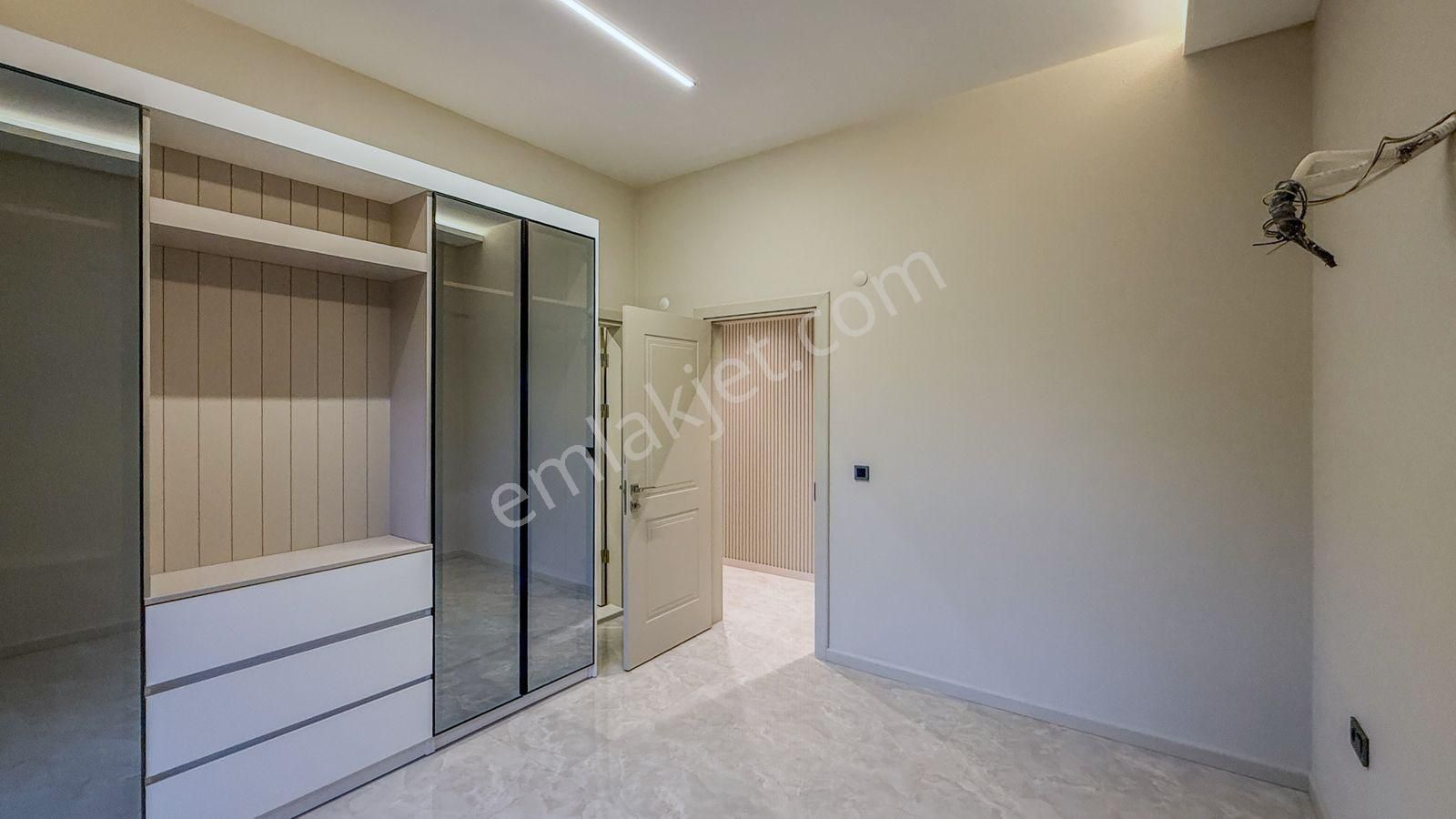 Avm-sahıle Yakın-özel Havuz/otopark-ultra Lüx-modern Mımarı-500 M2 Bahçe-akıllı Ev-tamamı Müstakil - Görsel 23