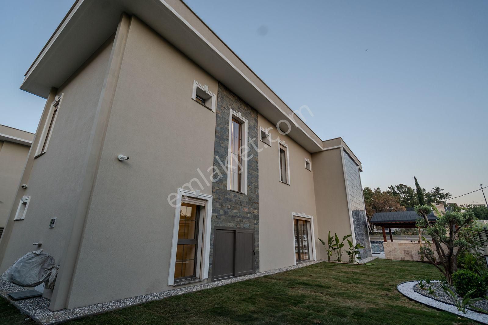 Avm-sahıle Yakın-özel Havuz/otopark-ultra Lüx-modern Mımarı-500 M2 Bahçe-akıllı Ev-tamamı Müstakil - Görsel 7