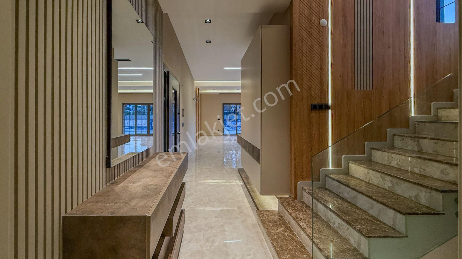 Avm-sahıle Yakın-özel Havuz/otopark-ultra Lüx-modern Mımarı-500 M2 Bahçe-akıllı Ev-tamamı Müstakil - Görsel 13