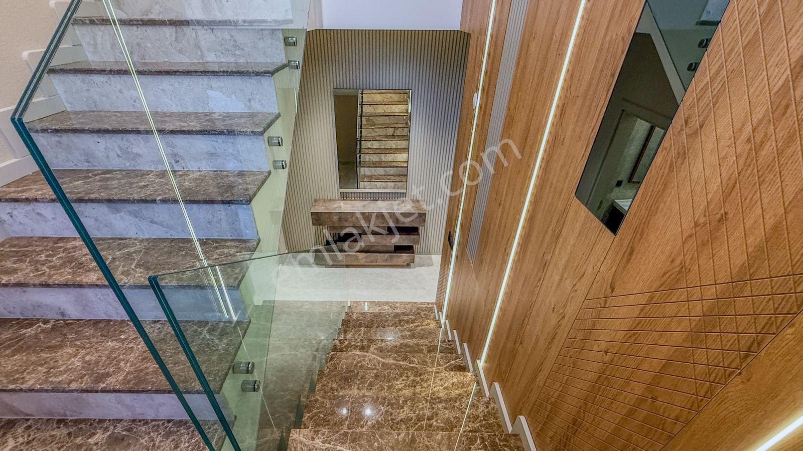 Avm-sahıle Yakın-özel Havuz/otopark-ultra Lüx-modern Mımarı-500 M2 Bahçe-akıllı Ev-tamamı Müstakil - Görsel 18