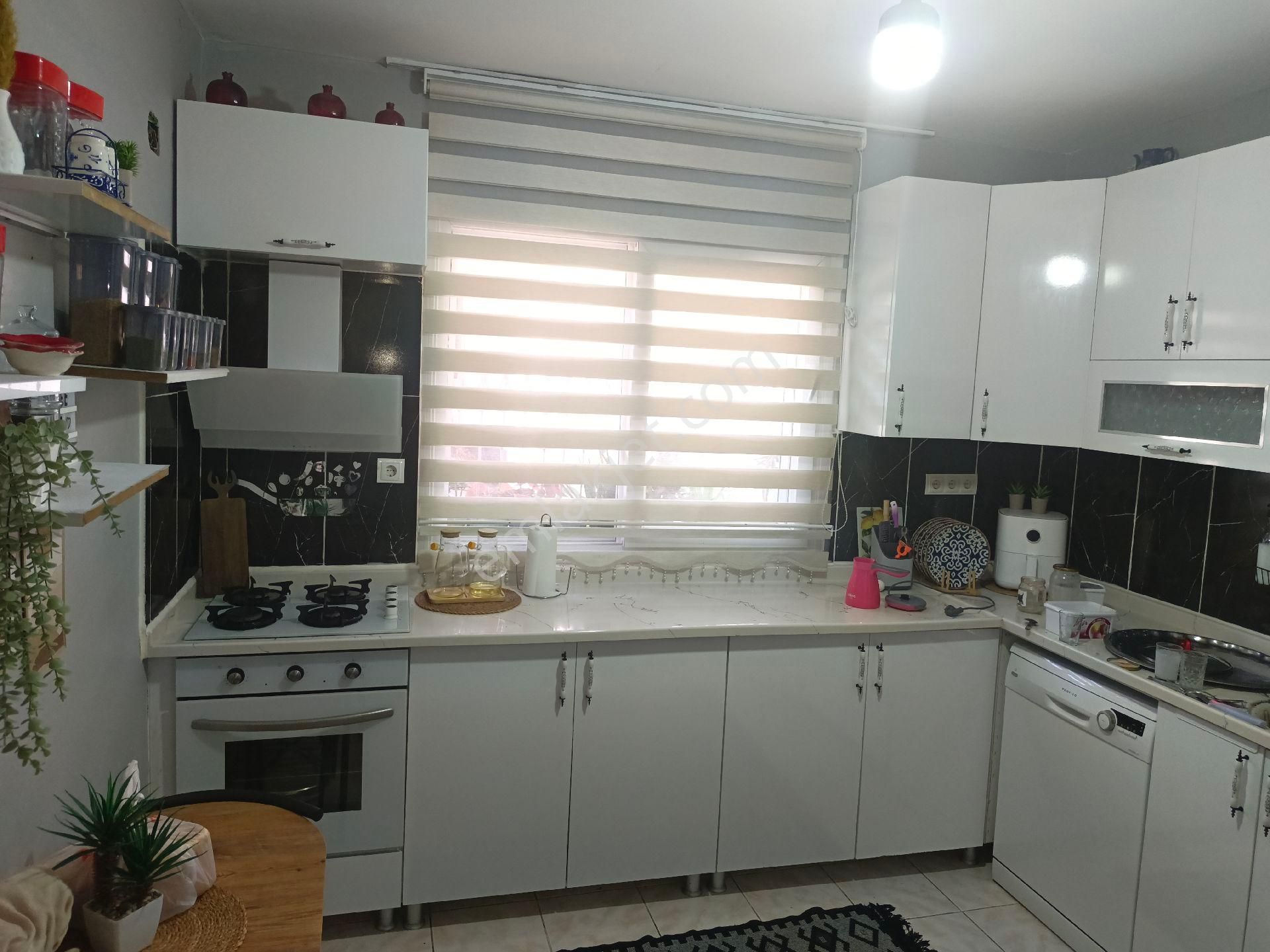 İşbilirden Küçük Dikili Koza Mahallesinde 2 Katli Müstakil Ev - Görsel 5