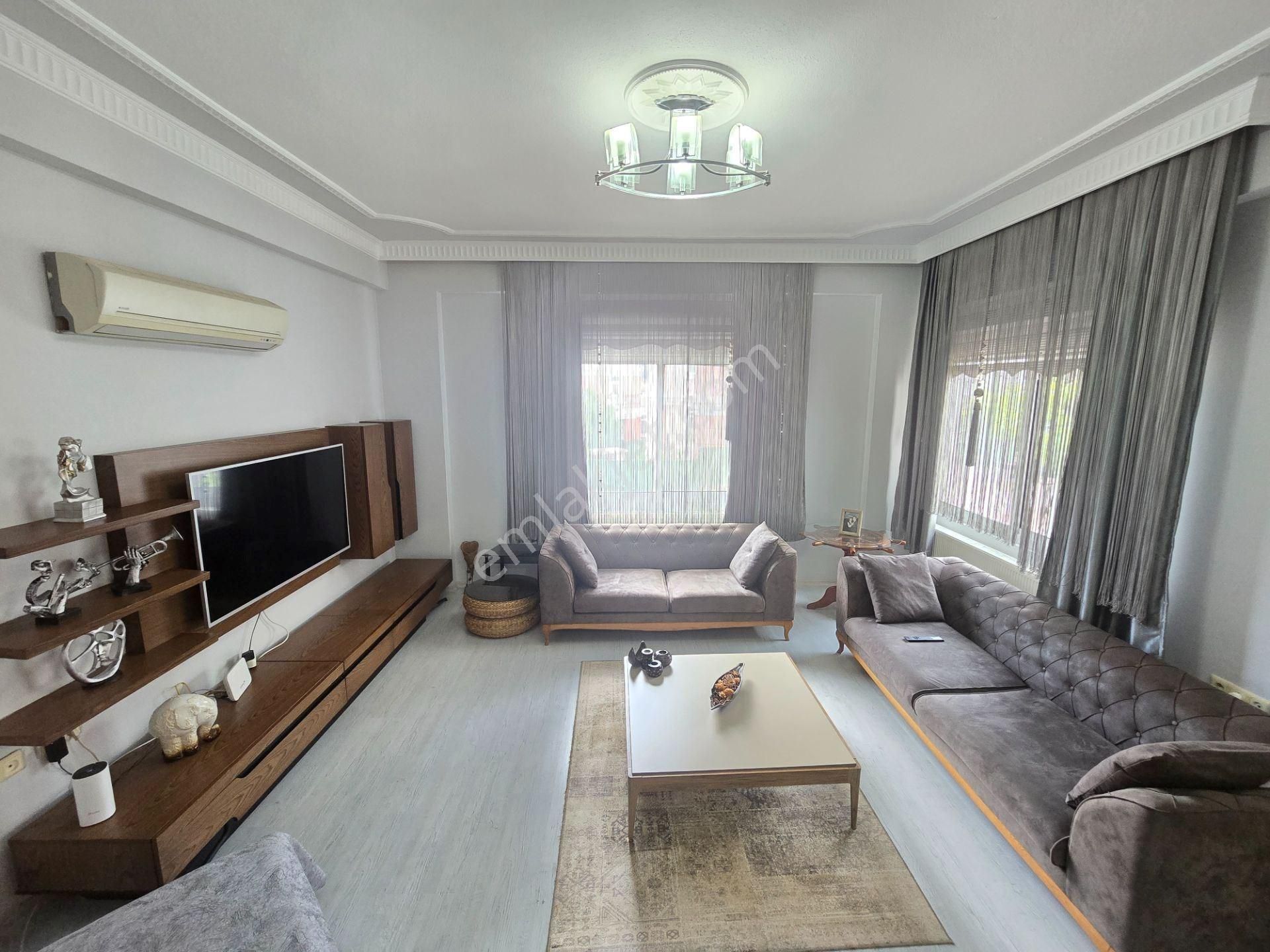 Marmaris Beldibi'nde, Müstakil Havuzlu Bahçeli Otoparklı Villa