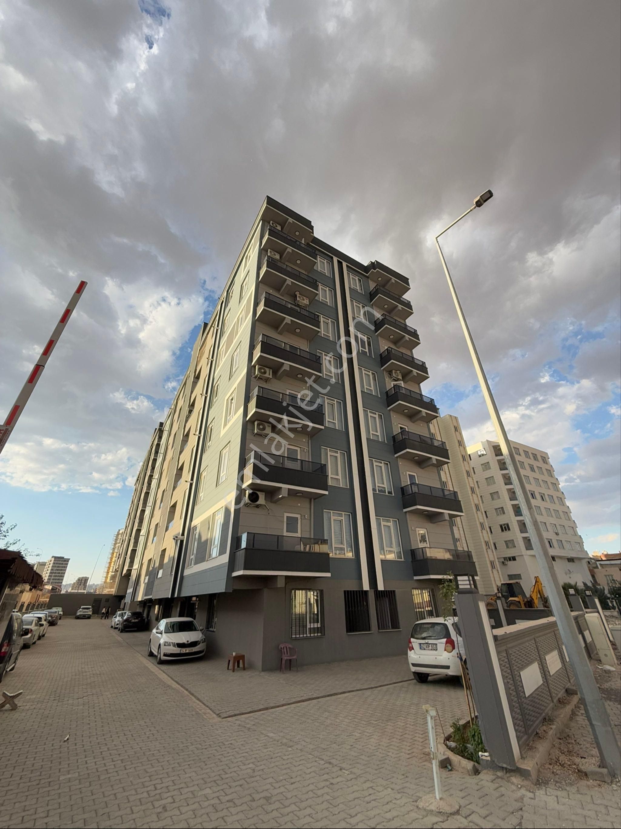 Has Birlik Emlaktan Satılık 1+1 Eşyalı Lüx Daire