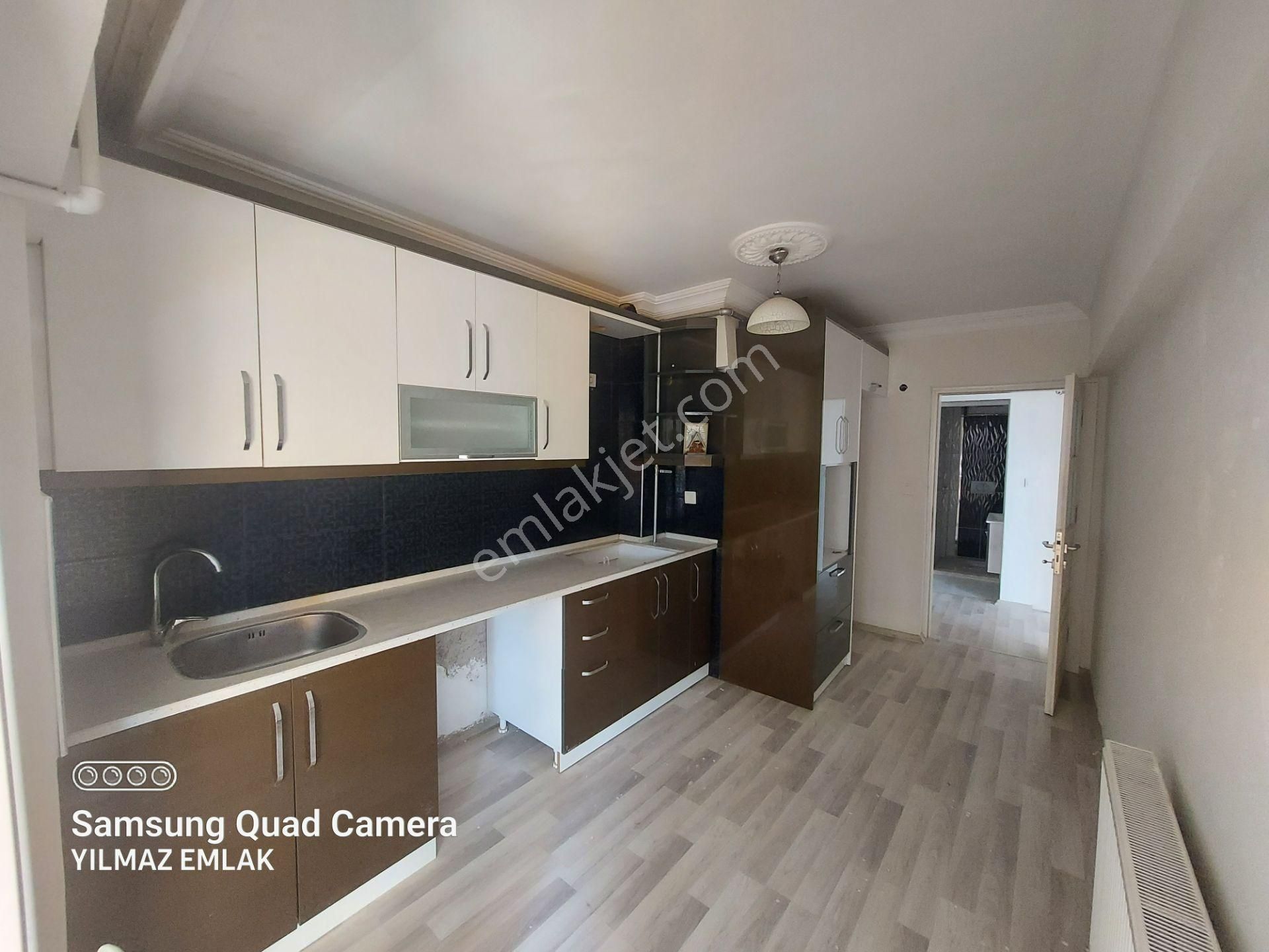 248 Yıldıztepe Mah .kanalyolu Altı Köşe Başı Doğalgazlı 7. Kat Kiralık Daire