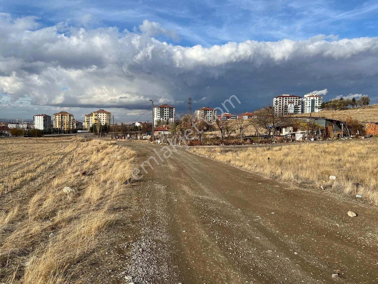 Karapürçek Devlet Hastanesi Arkası 196m2 İmarlı Yatırımlık Arsalarımız