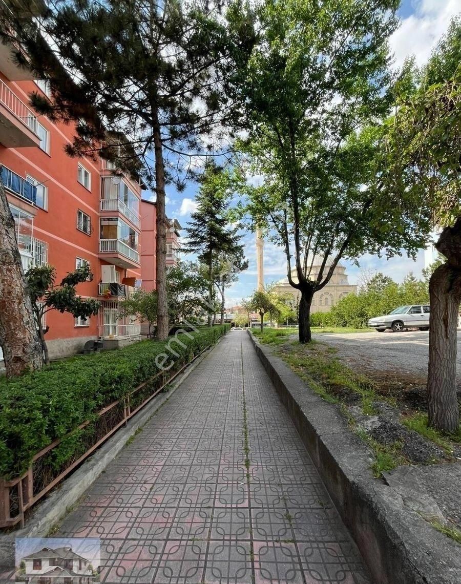 Genç Emlaktan Örnekte Satlık Daire