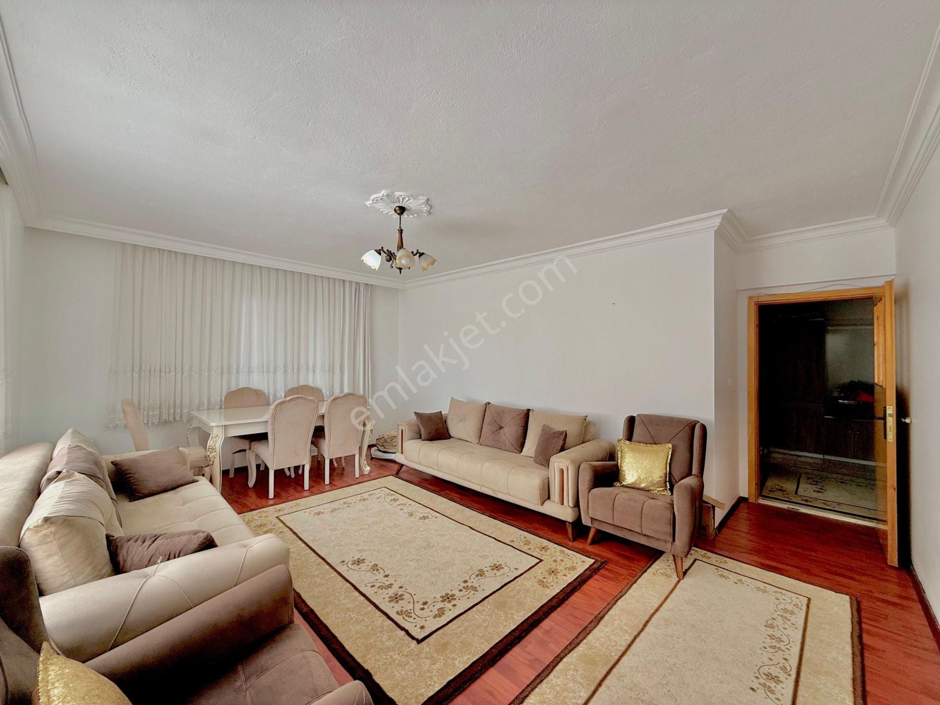 Nasip Emlak'tan 3+1 Hastane Yakını Ara Kat 140m² Asansörlü Fırsat Daire