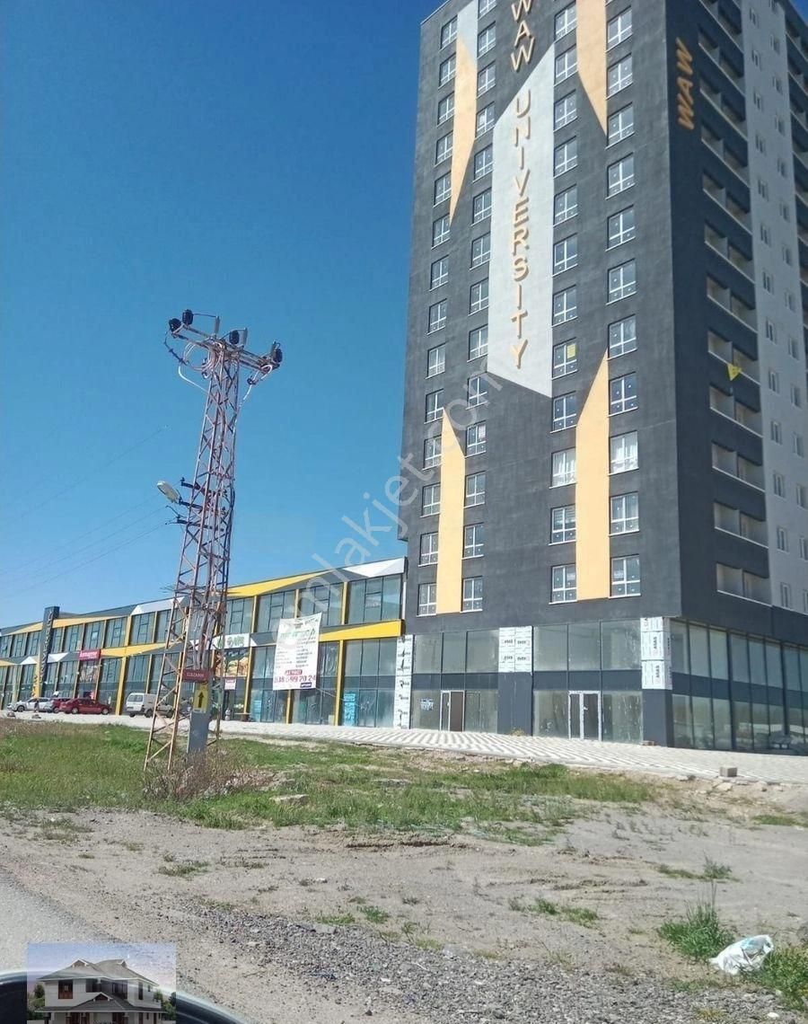 Genç Emlaktan Satlık 1+1 Rezidans