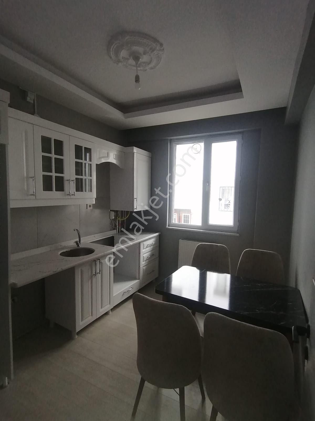 Demir Emlak Gayrimenkulden Şehitler Mah.de Giriş Ve Ara Katlardaki Apartlarımız Satılıktır
