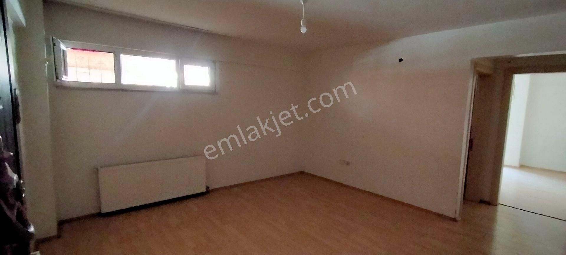 Sancaktepe Kiralık 1+1 65m² Bahçekatı Aile Binasıdır