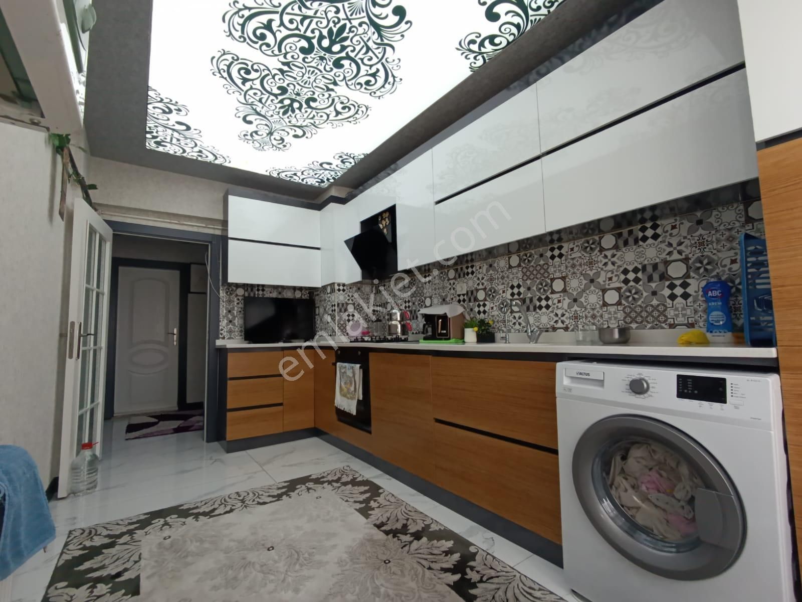 Sincan Merkezde Full Yapılı Ara Katta 3+1 Daire