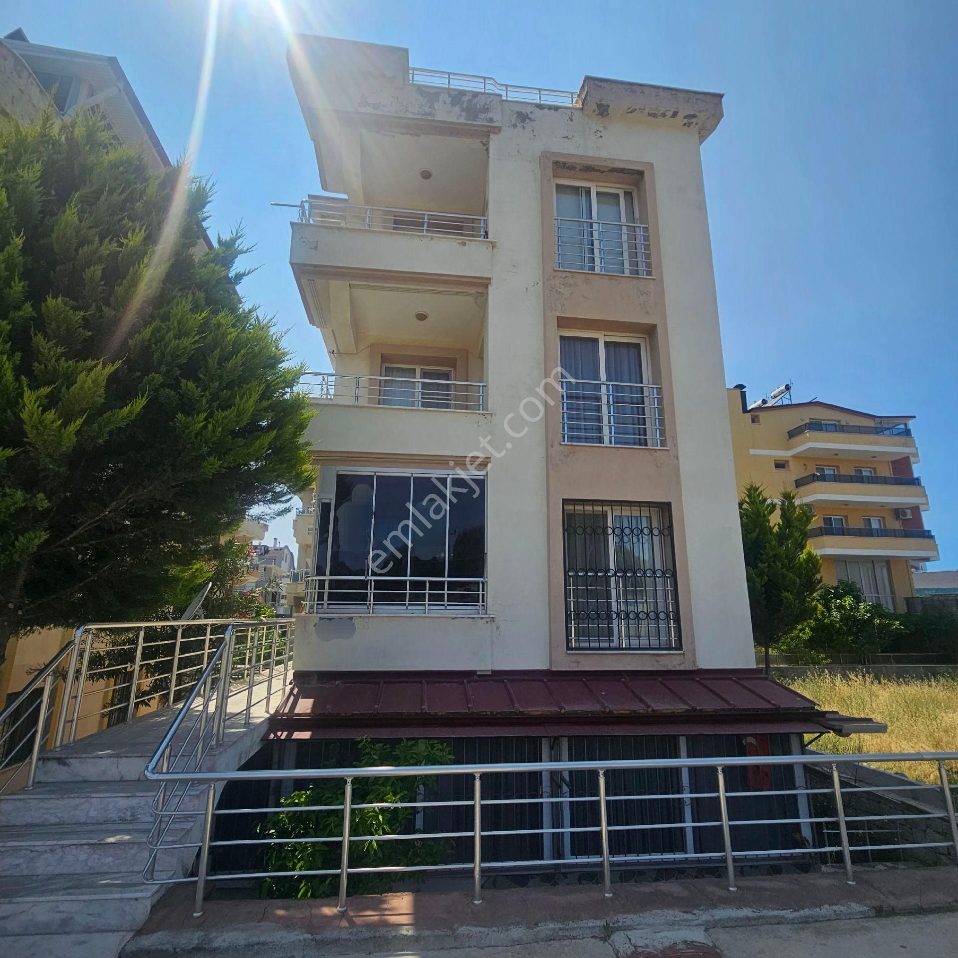Didim'de Altınkum Plajına Yakın Satılık 1+1 Daire