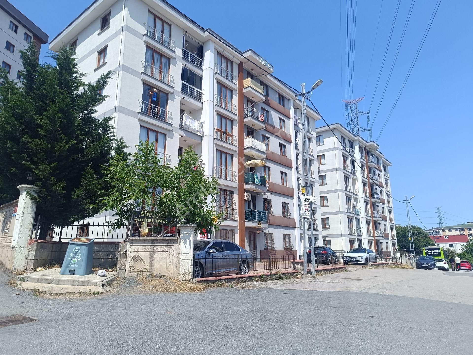 Kurtköy Msy Newpark Sitesinde Cift Banyolu Balkonlu Kiralık 3+1 Daire