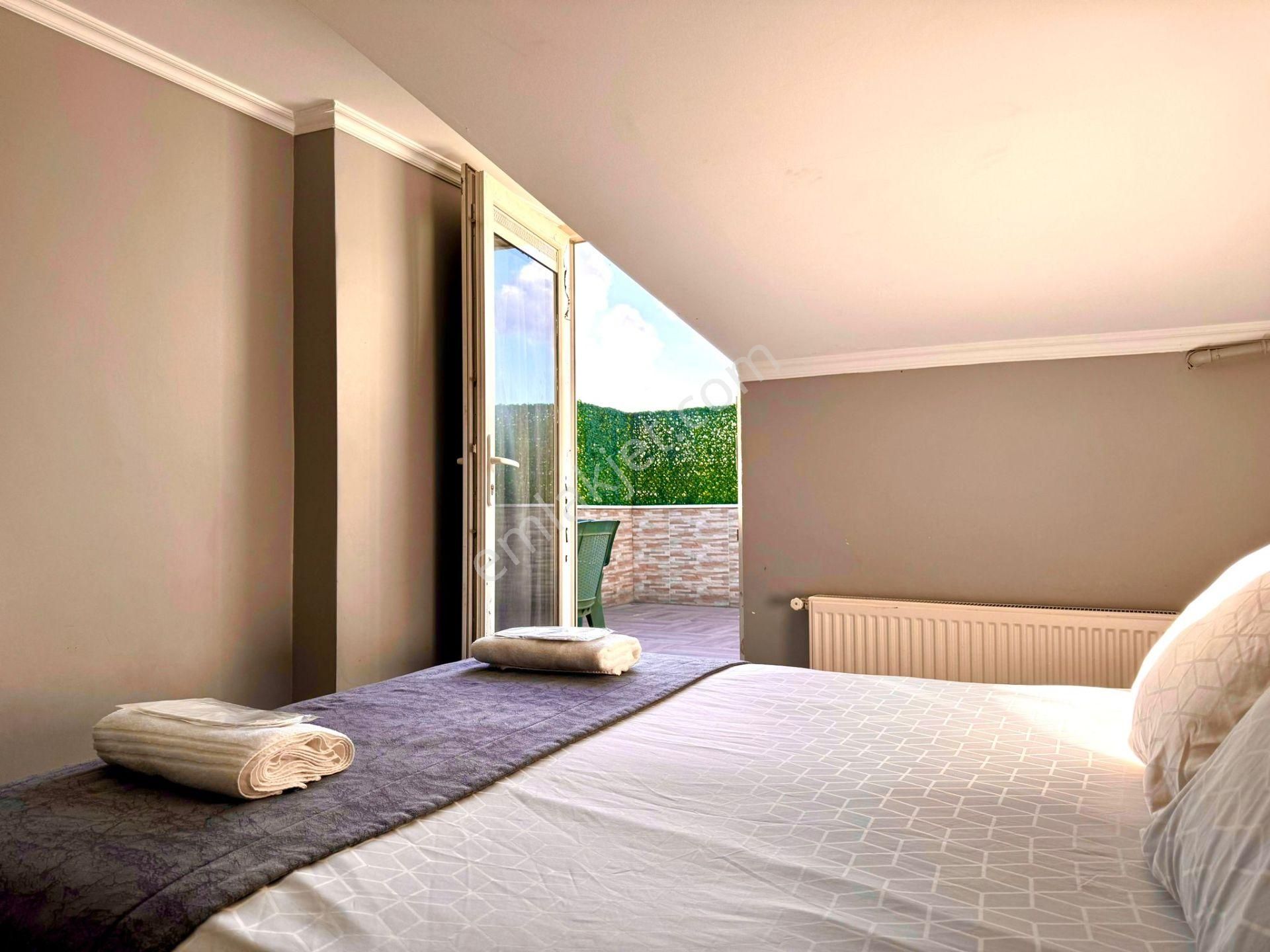 Beyazıt Laleli Tramvay Durağı Çıkışı 7/24 Günlük Kiralık Lüks Daireler
