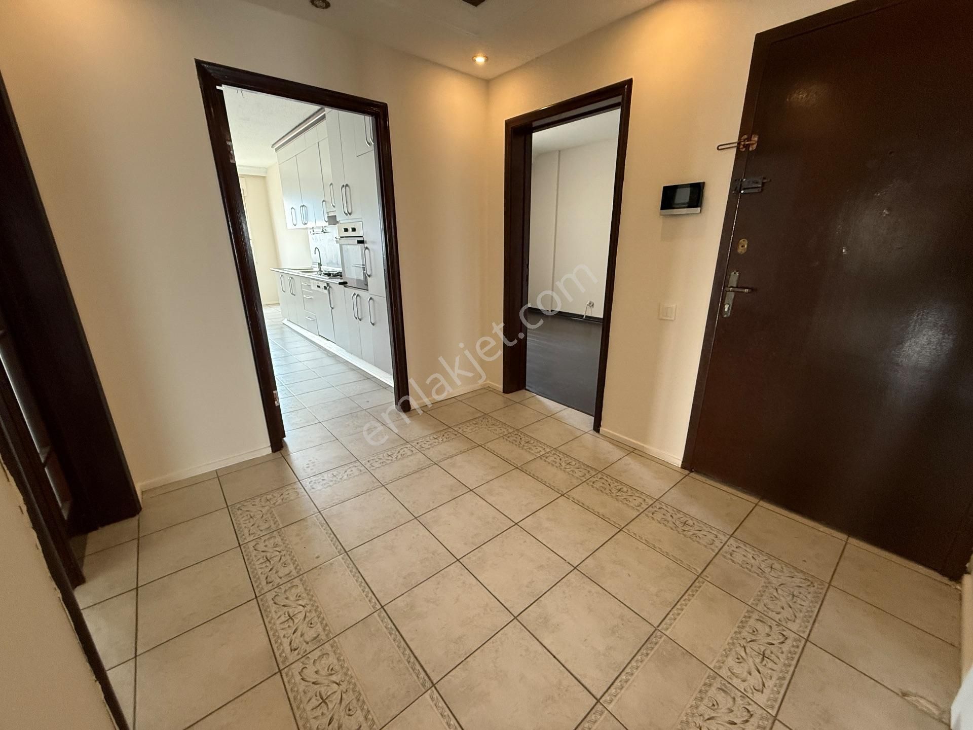 Mavişehir Kuğu Satılık 4+1 Daire Tüm Odalar Deniz Manzaralı Boş - Görsel 4