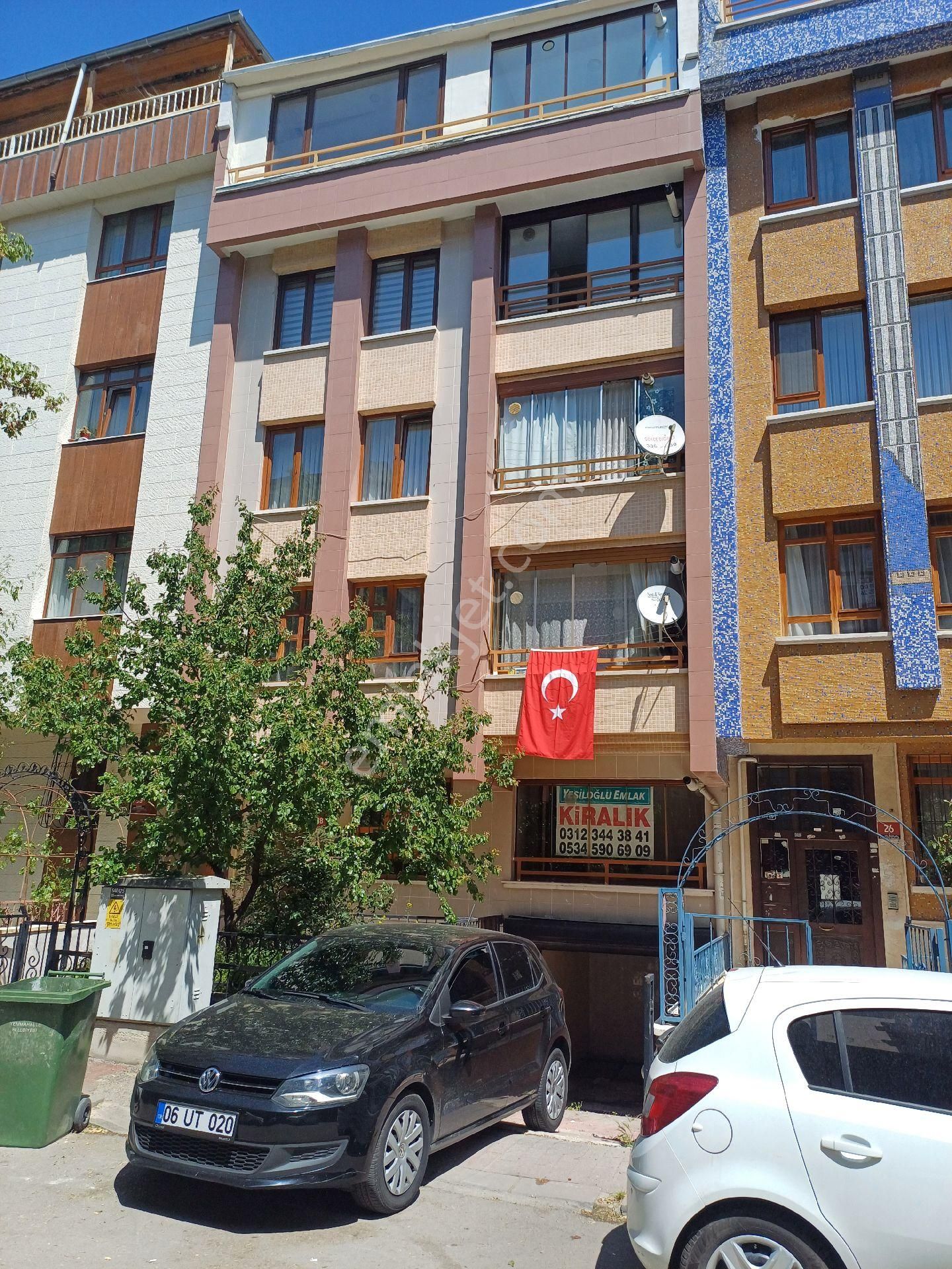 Yeşiloğlu Emlaktan Yenimahalle Merkezde Metro Yakınında Bakımlı Yüksek Giriş 3+1 Daire