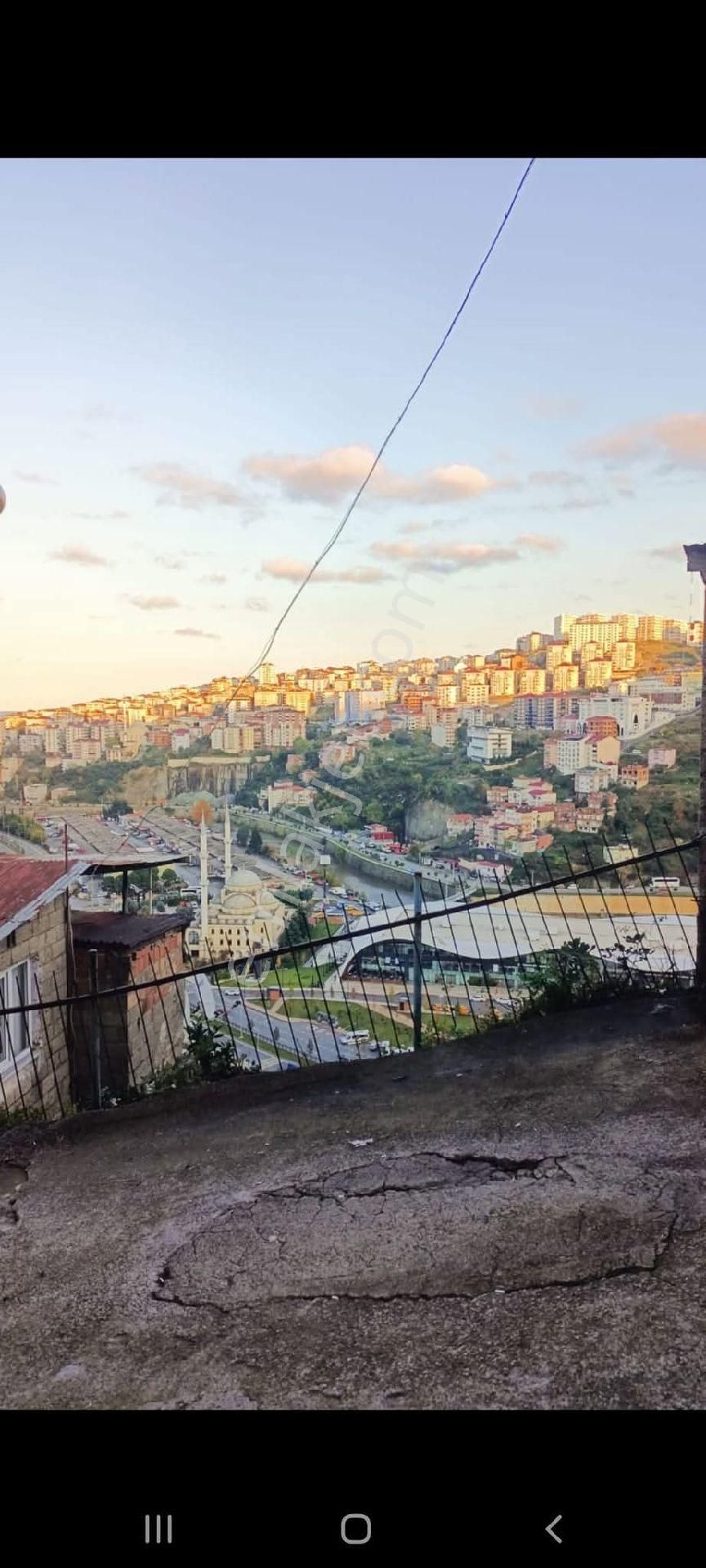 Kaymaklı Mahallesi 'nde Ana Yola Üzerinde Kiralık Daire