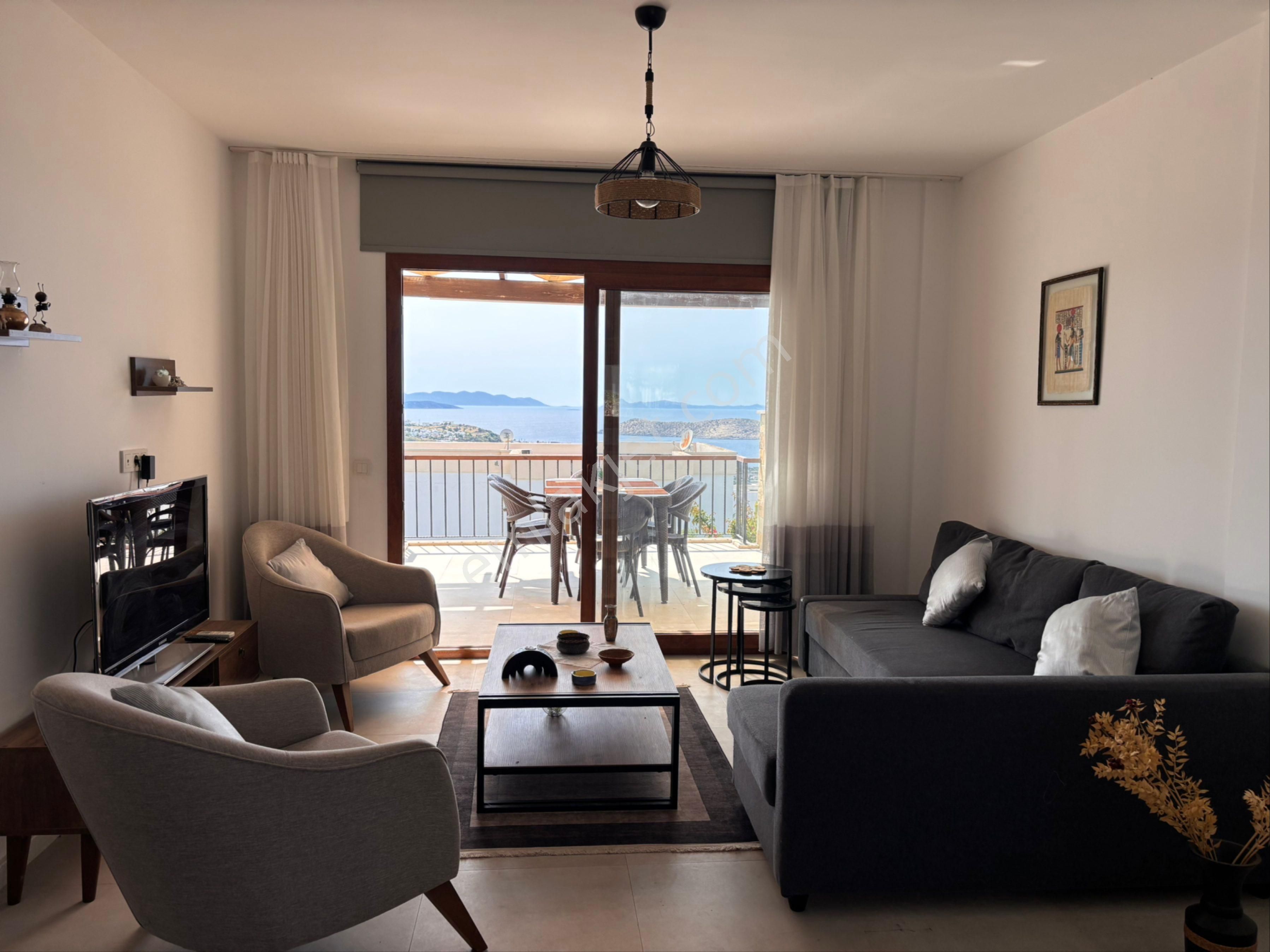 Yalıkavak'ta Deniz Manzaralı 2+1 Eşyalı Kiralık Daire
