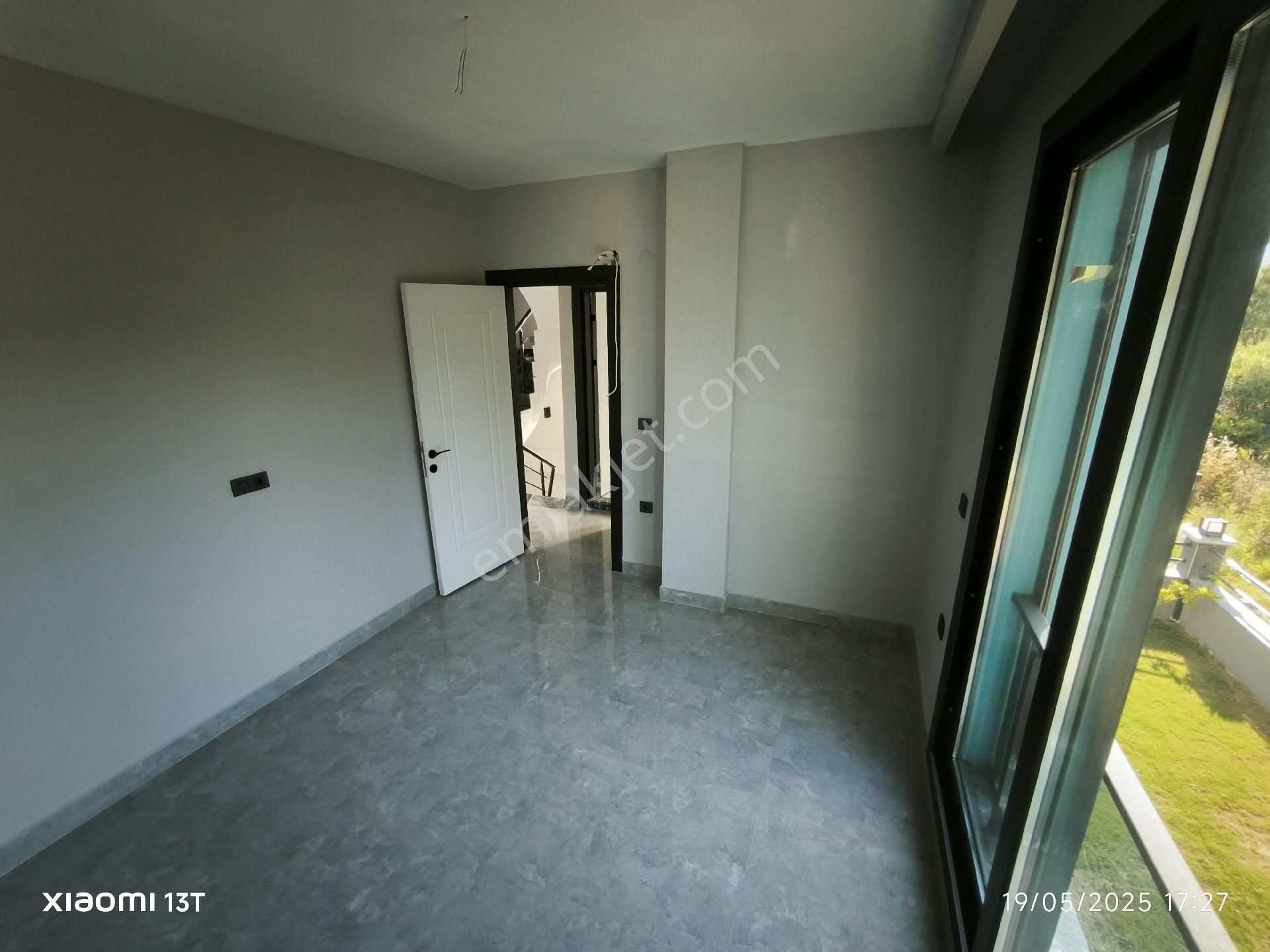 Seferihisar Atatürk Mahallesi'nde Tek Müstakil Villa - Görsel 14