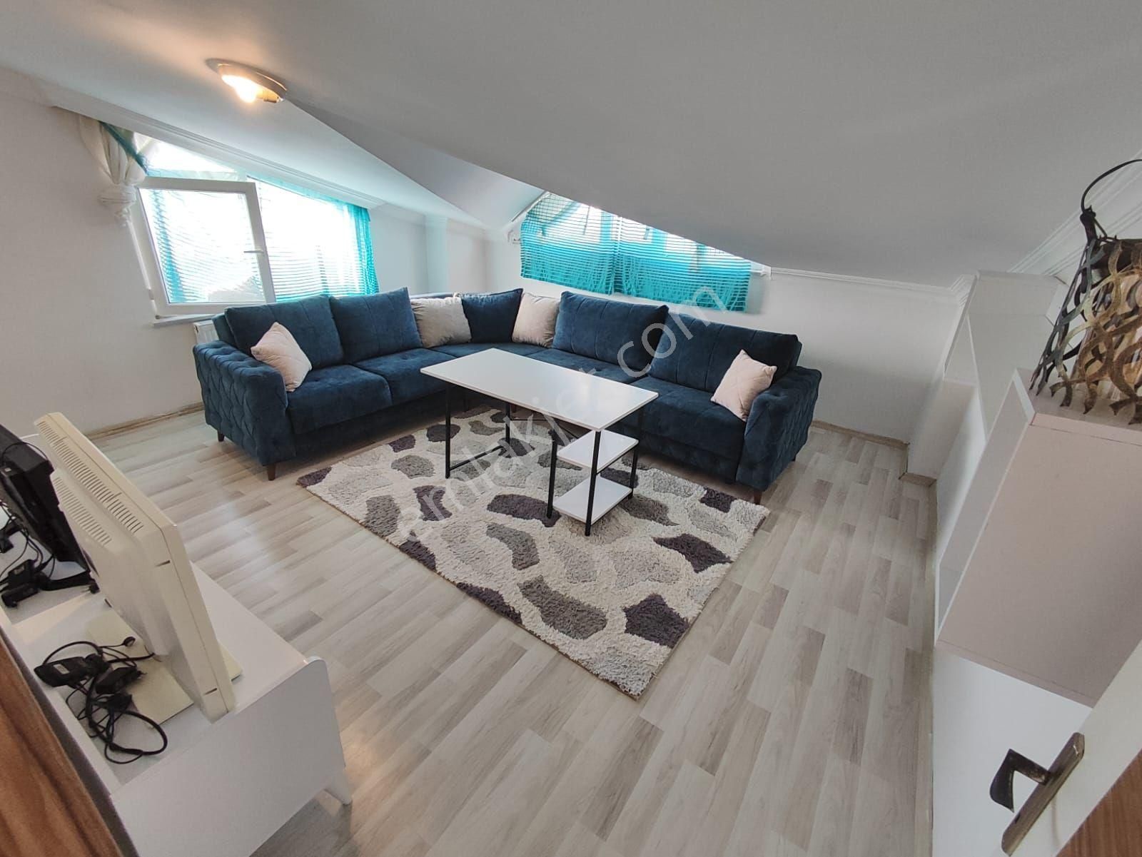 Kapaklı Belediye Mevkiinde Çarşı İçinde Kiralık 1+1 Eşyalı Daire