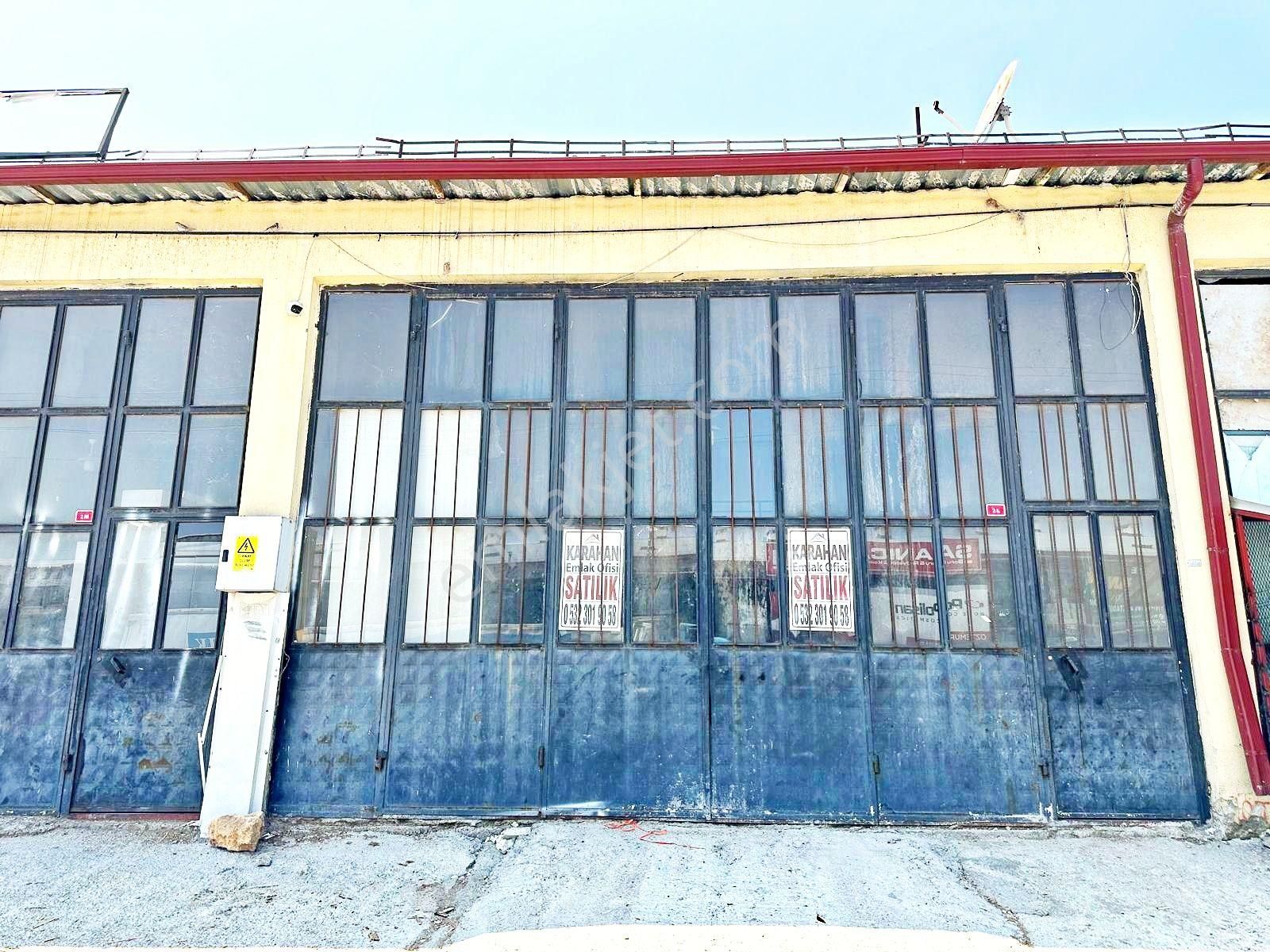 Karahan Emlak'tan 4 Eylül Sanayi Sitesinde 350 M² Satılık Dükkan