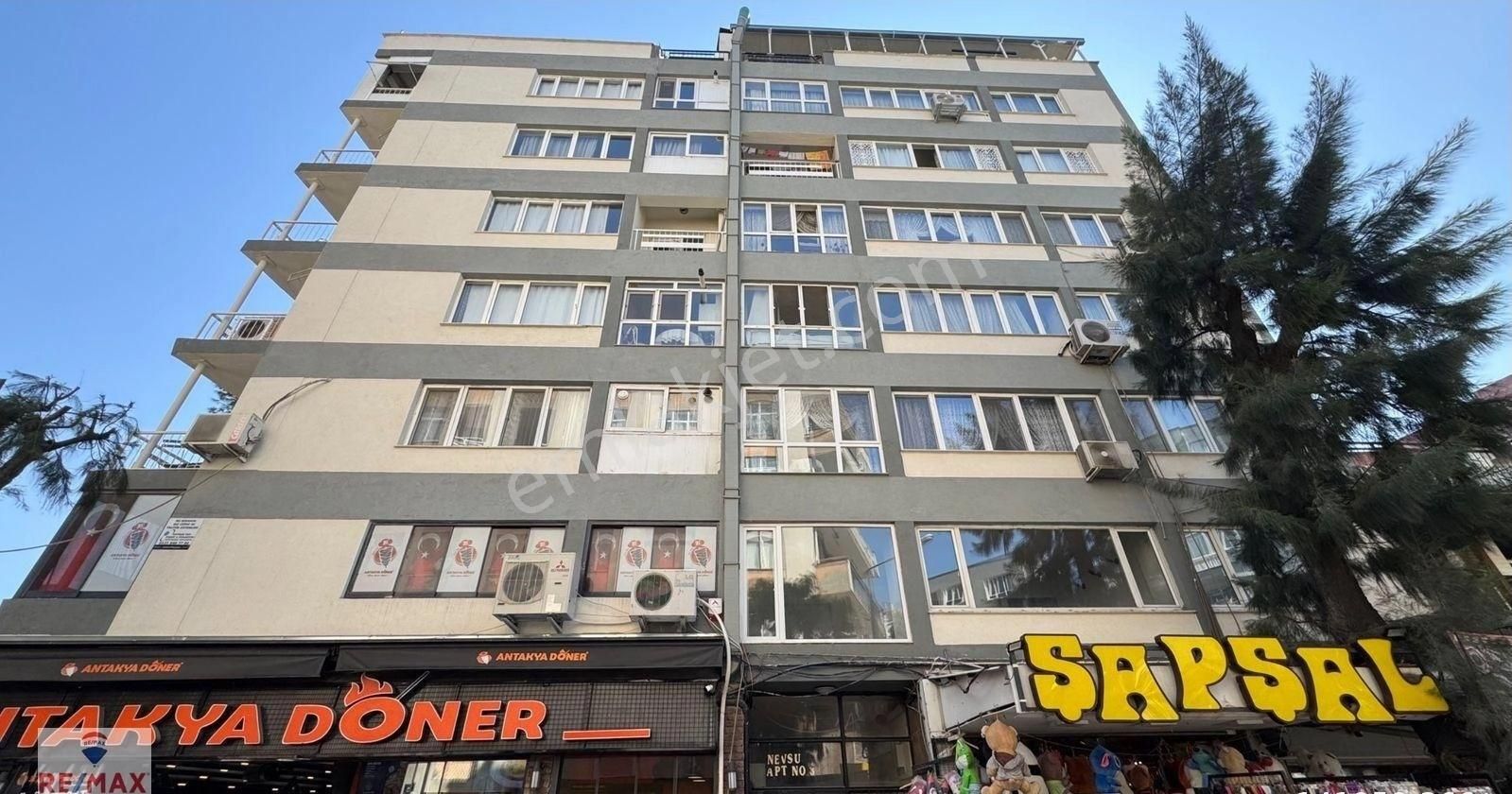 Bornova Küçükpark Kazımdirik Mahallesinde Satılık 3+1