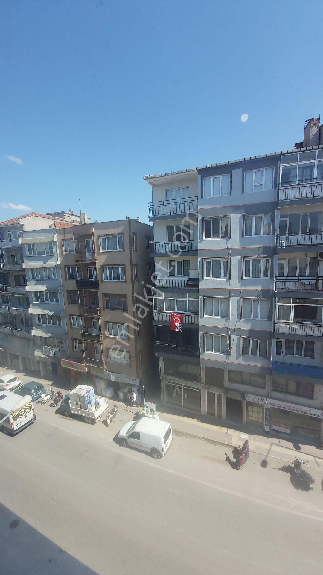 Şeyhmüftü Mahallesinde Cadde Üzerinde Büyük Daire - Görsel 2