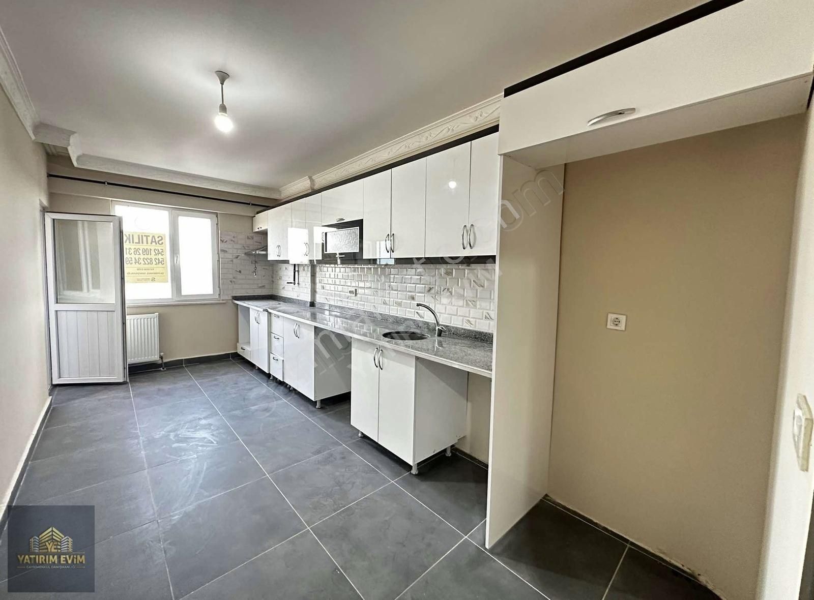 Süper Konumda Kat Mülkiyetli Kombili Öncephe Ara Kat Geniş Daire - Görsel 16