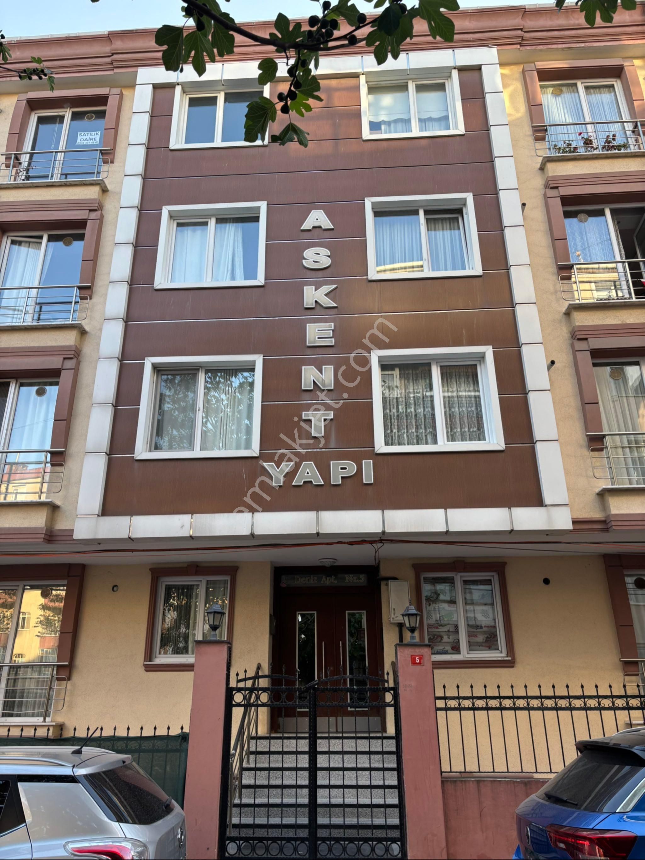 Şükrübey Metrobüs Durağına 5 Dakika Yürüme Mesafesinde 3+2 Dubleks Daire