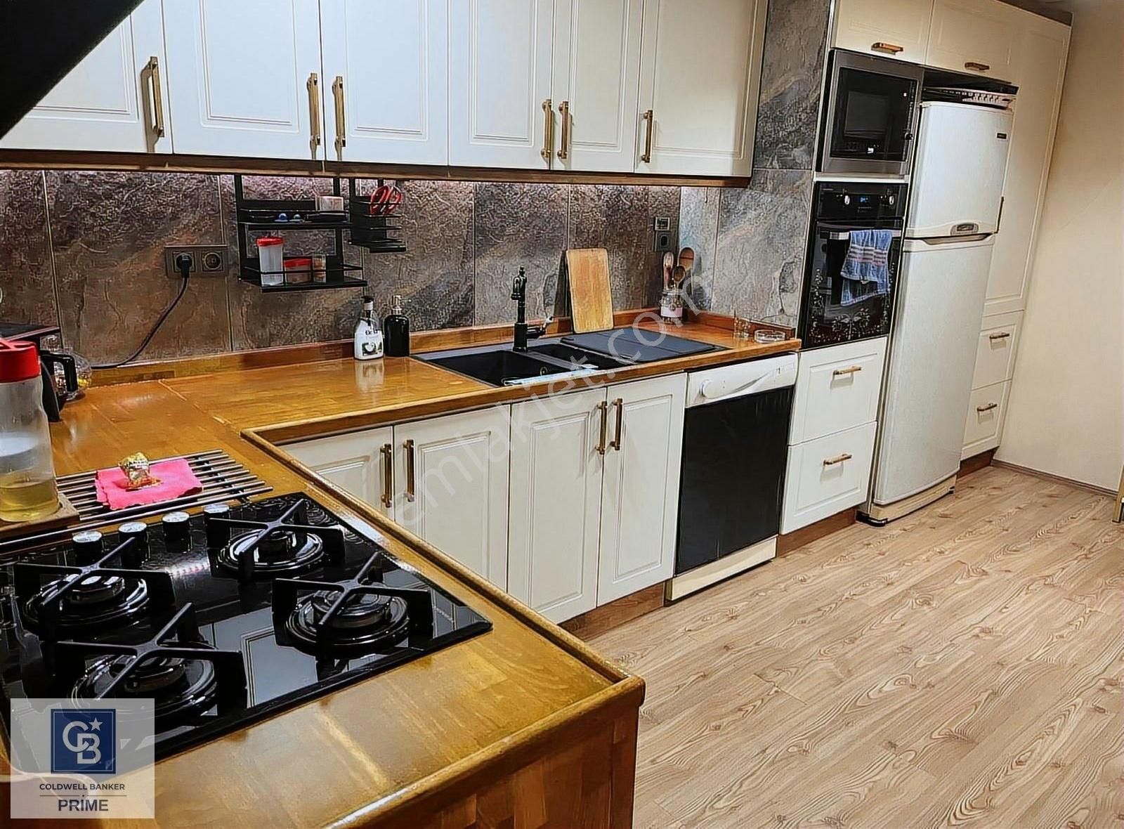 Kartepe Köseköyde 204 M2 Arsa İçerisinde Komple Satılık Bina