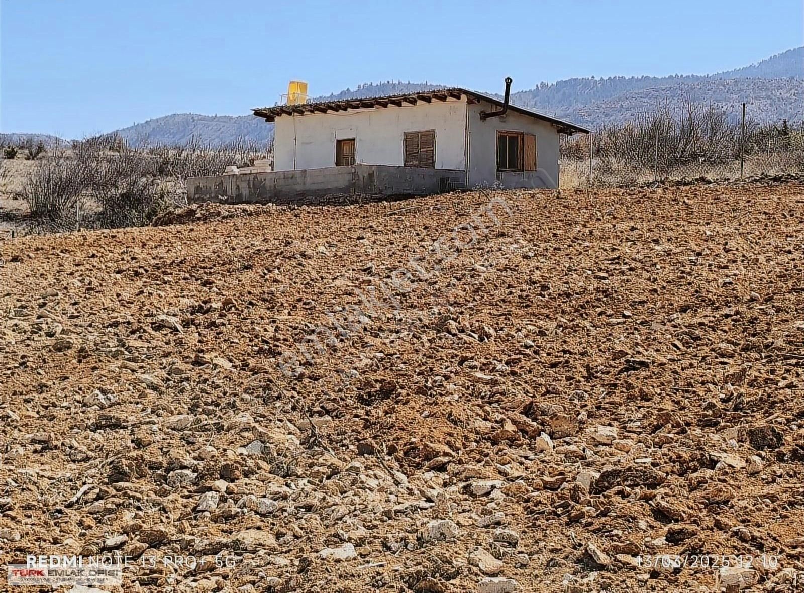 Hadim Bademlide Satılık Manzaralı 4650 M2 Müstakil Arazi
