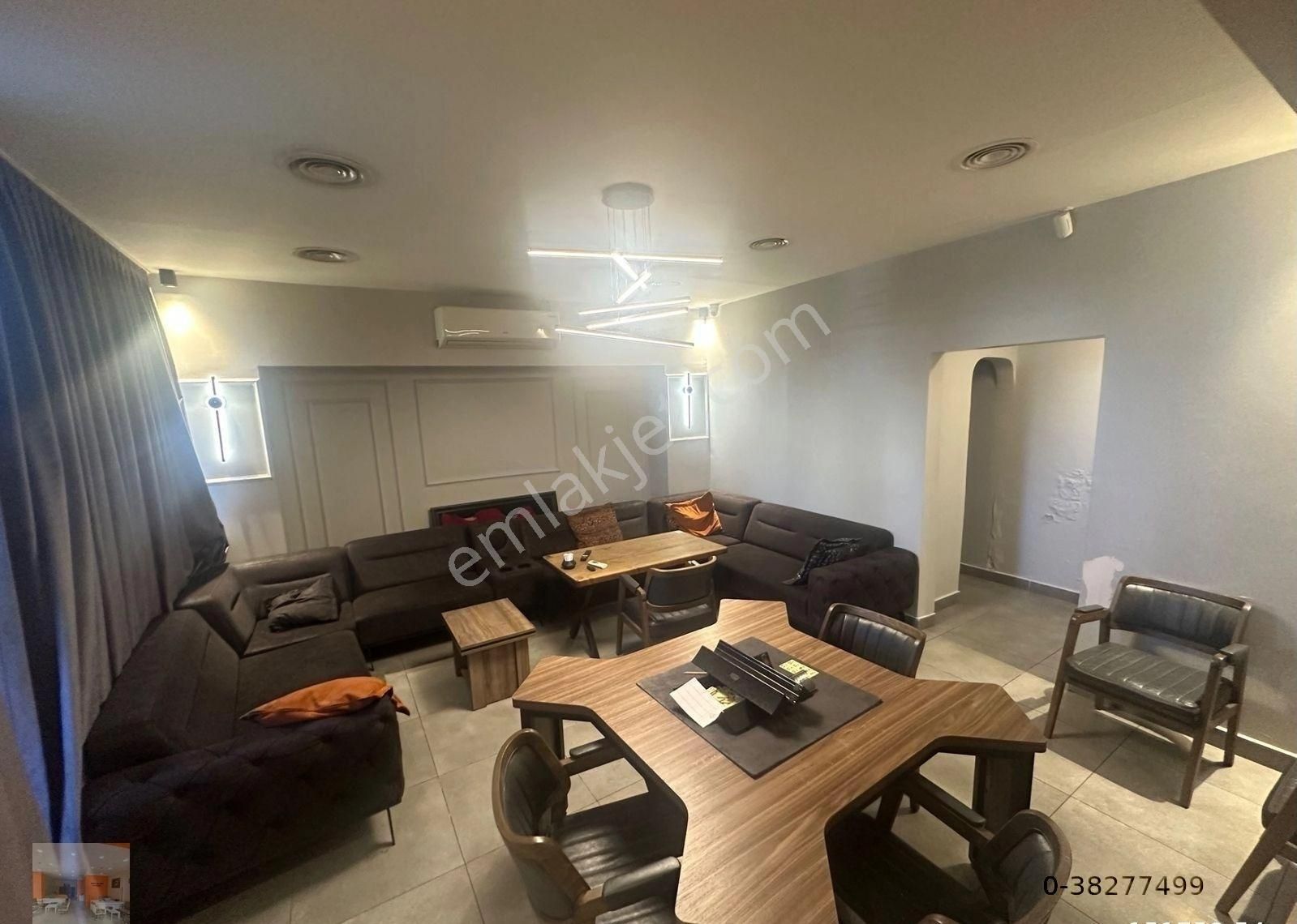Bahçelievler Talatpaşa Caddesinde Satılık 35 M² Cadde Dükkanı