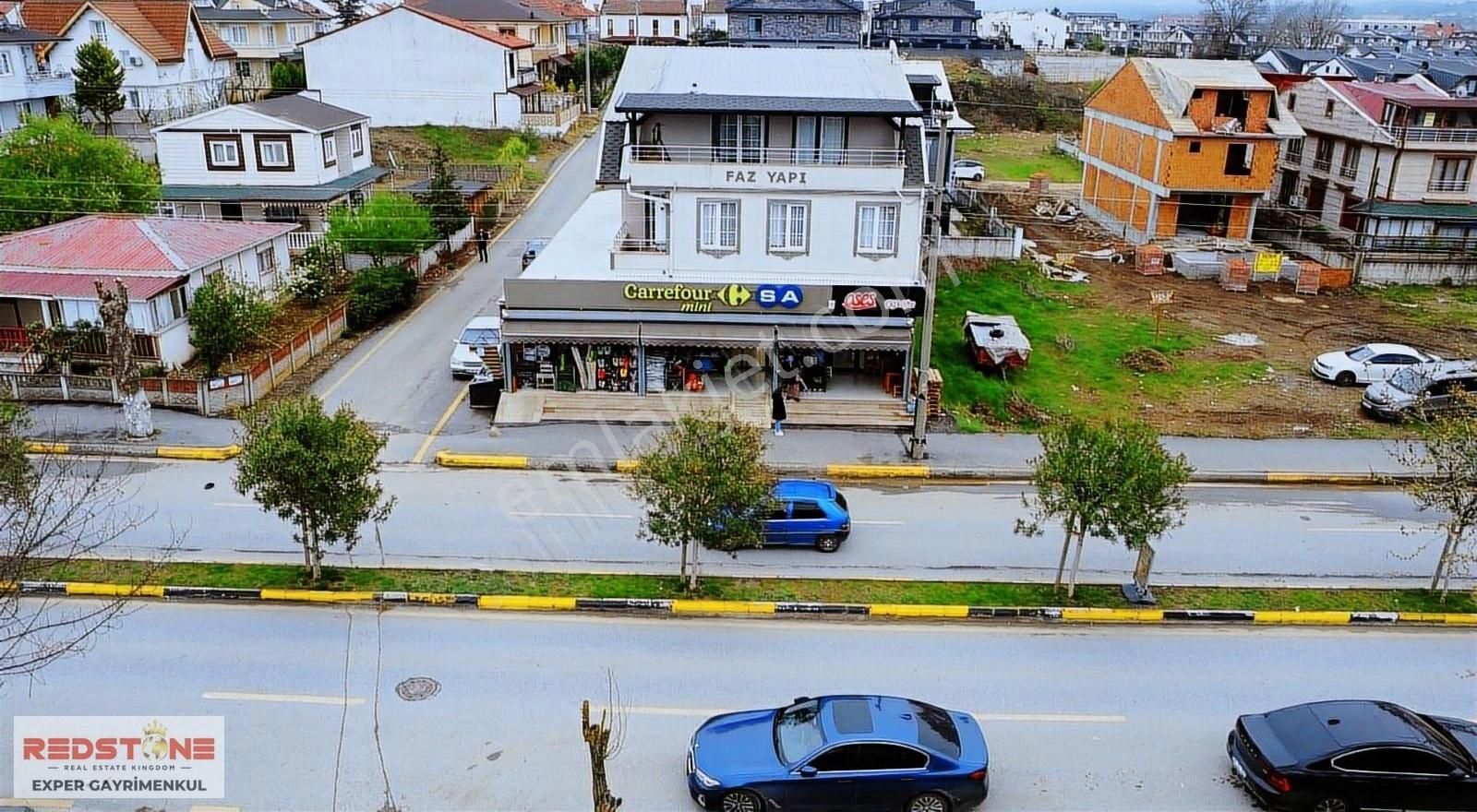 Kocaalide Dublex Geniş Kullanımlı Cadde Üzerinde 3+1