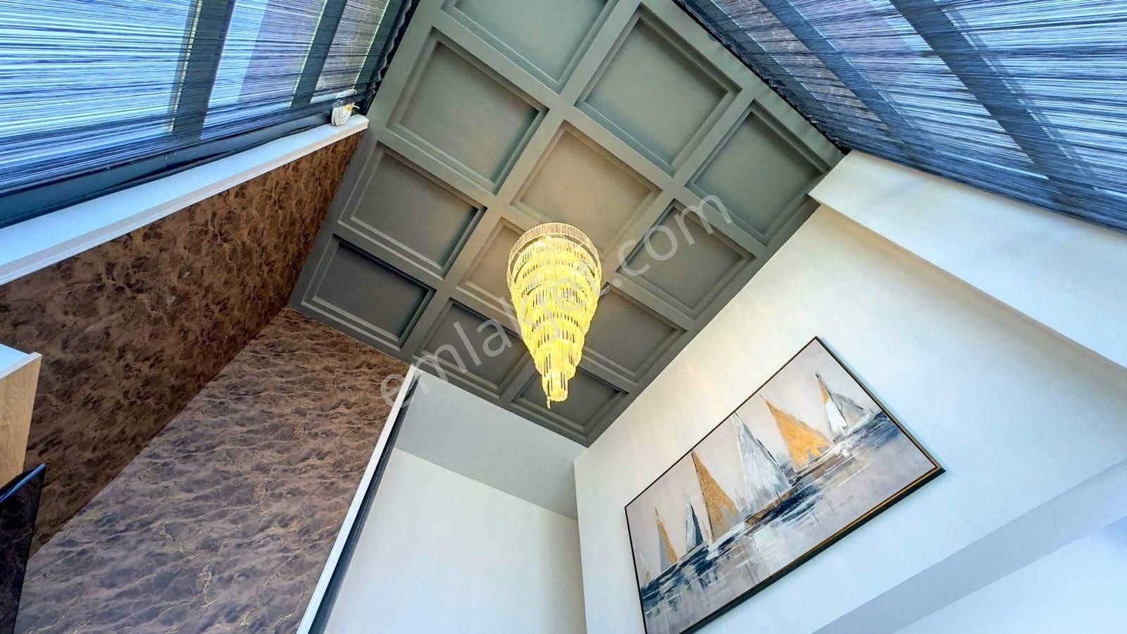 Kuşadası Kadınlar Denizi’nde Full Deniz Manzaralı K.otoparklı 4+1 Villalar - Görsel 25