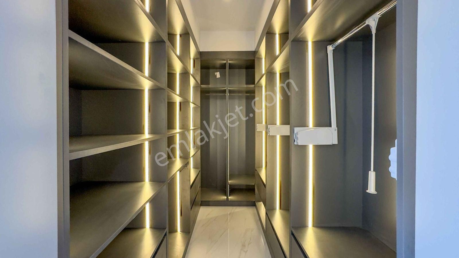 Kuşadası Kadınlar Denizi’nde Full Deniz Manzaralı K.otoparklı 4+1 Villalar - Görsel 15