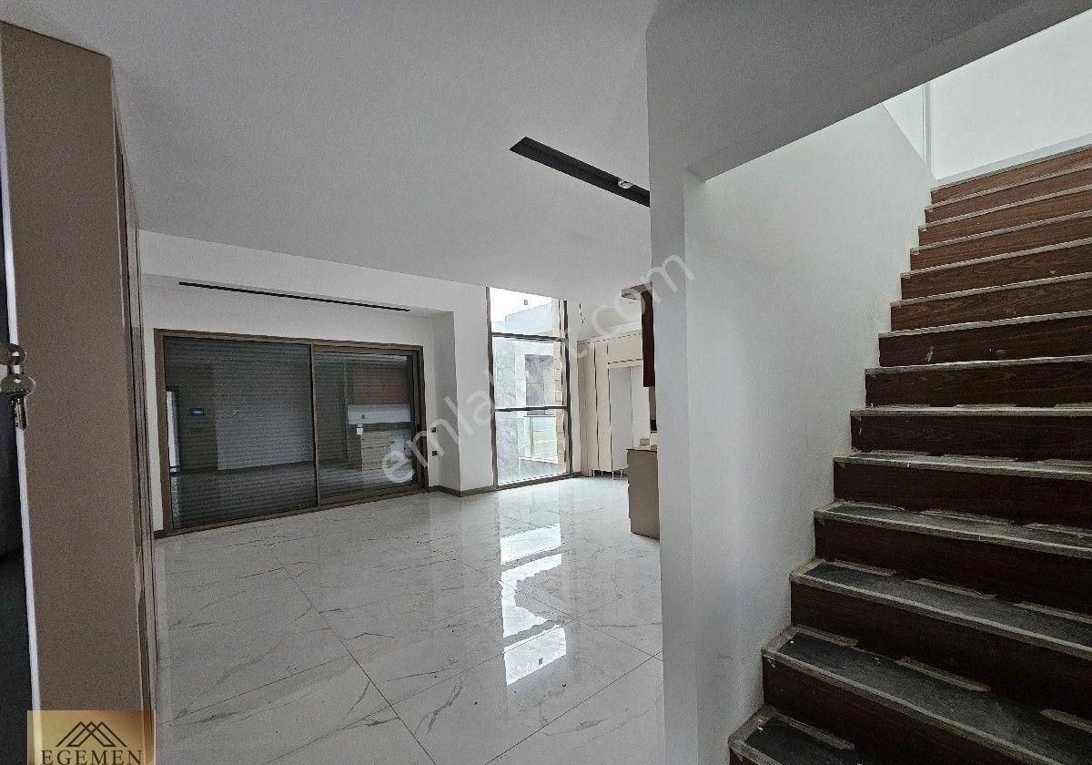Kuşadası Ege Mah. 1+1 Sıfır Loft Daire