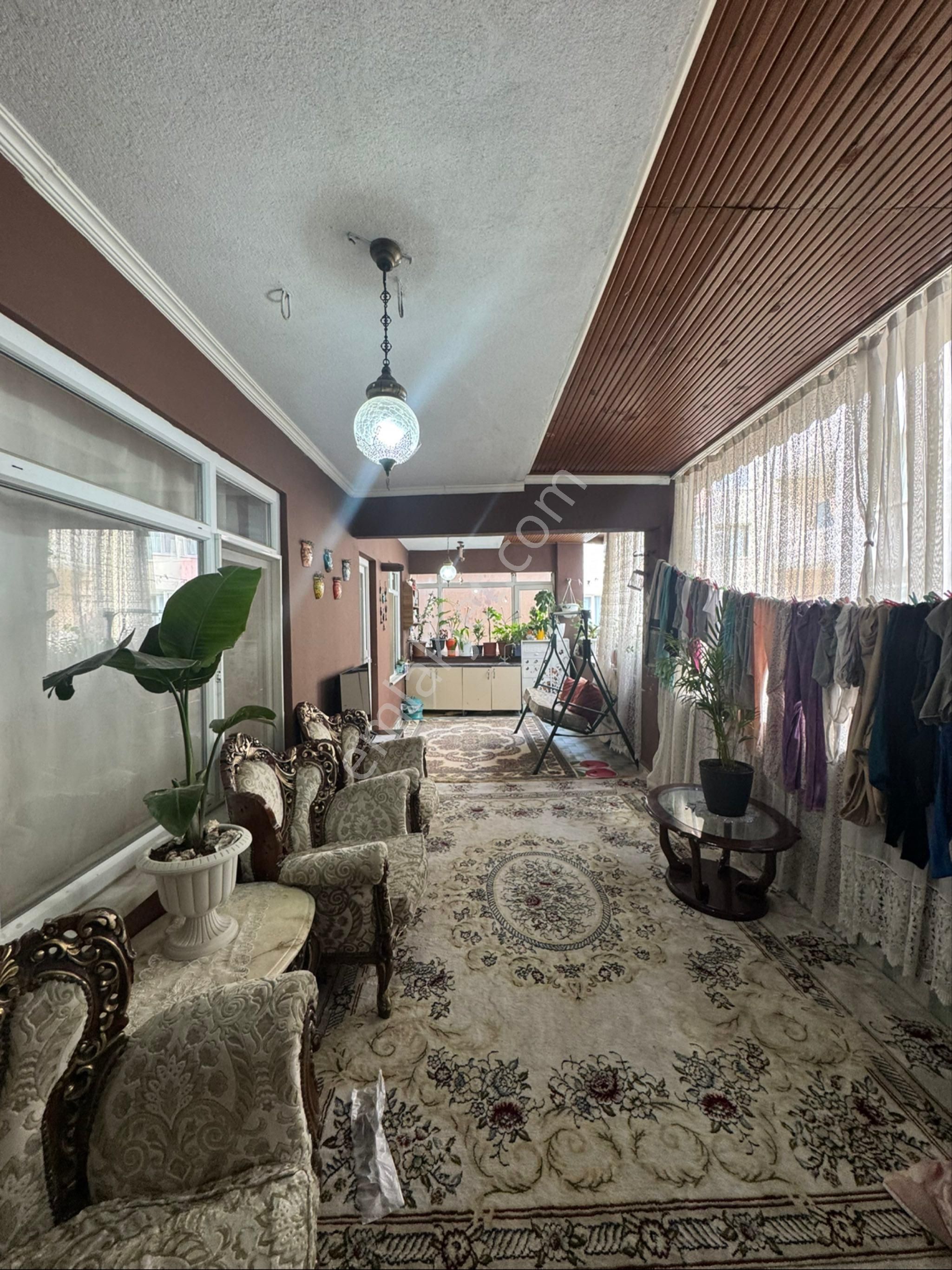 Çorlu Şehrin Merkezinde Şehsinan Mahale De Satılık Masrafsız 180net M2 3+1 Daire