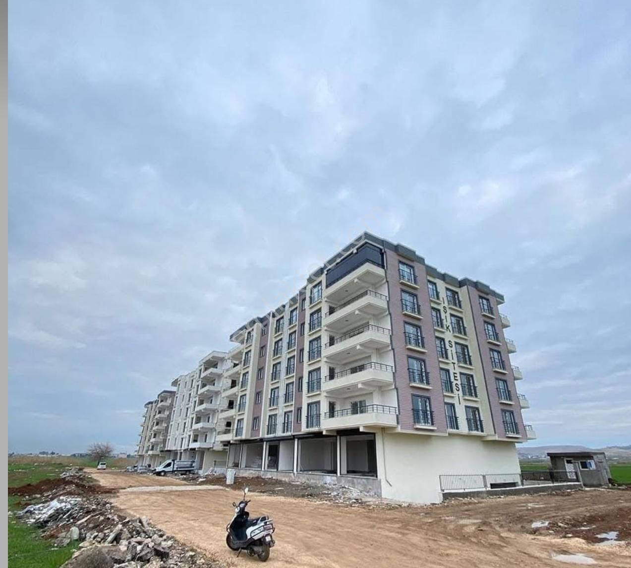 Sanayi Yanı Işık Sitesi Arakat Sıfır Daire