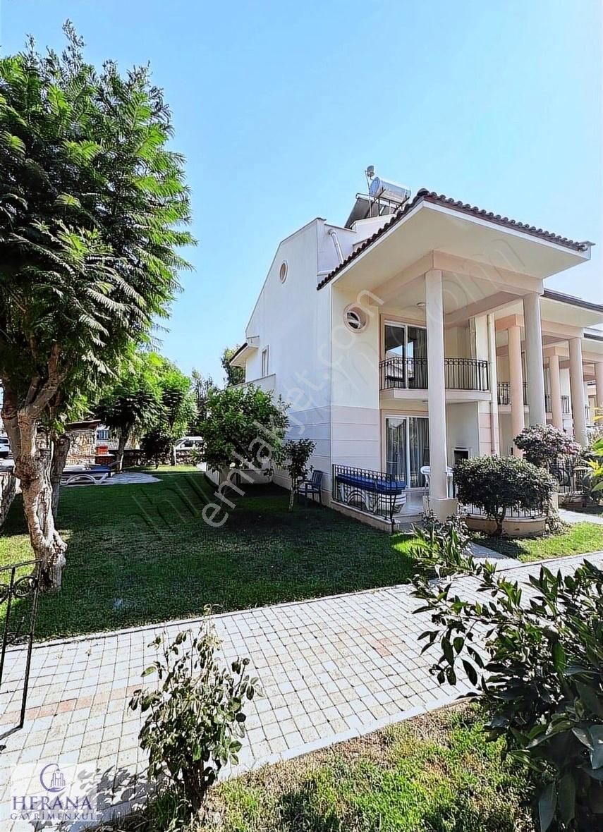 Sahile 300m. Havuzlu Nezih Site İçerisinde Satılık Köşe Villa - Görsel 5