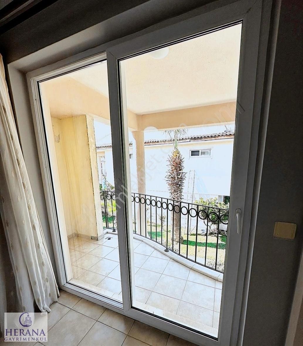 Sahile 300m. Havuzlu Nezih Site İçerisinde Satılık Köşe Villa - Görsel 15